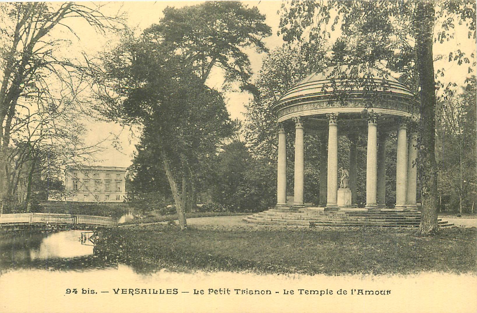 CPA Versailles le Petit Trianon le temple de l'Amour