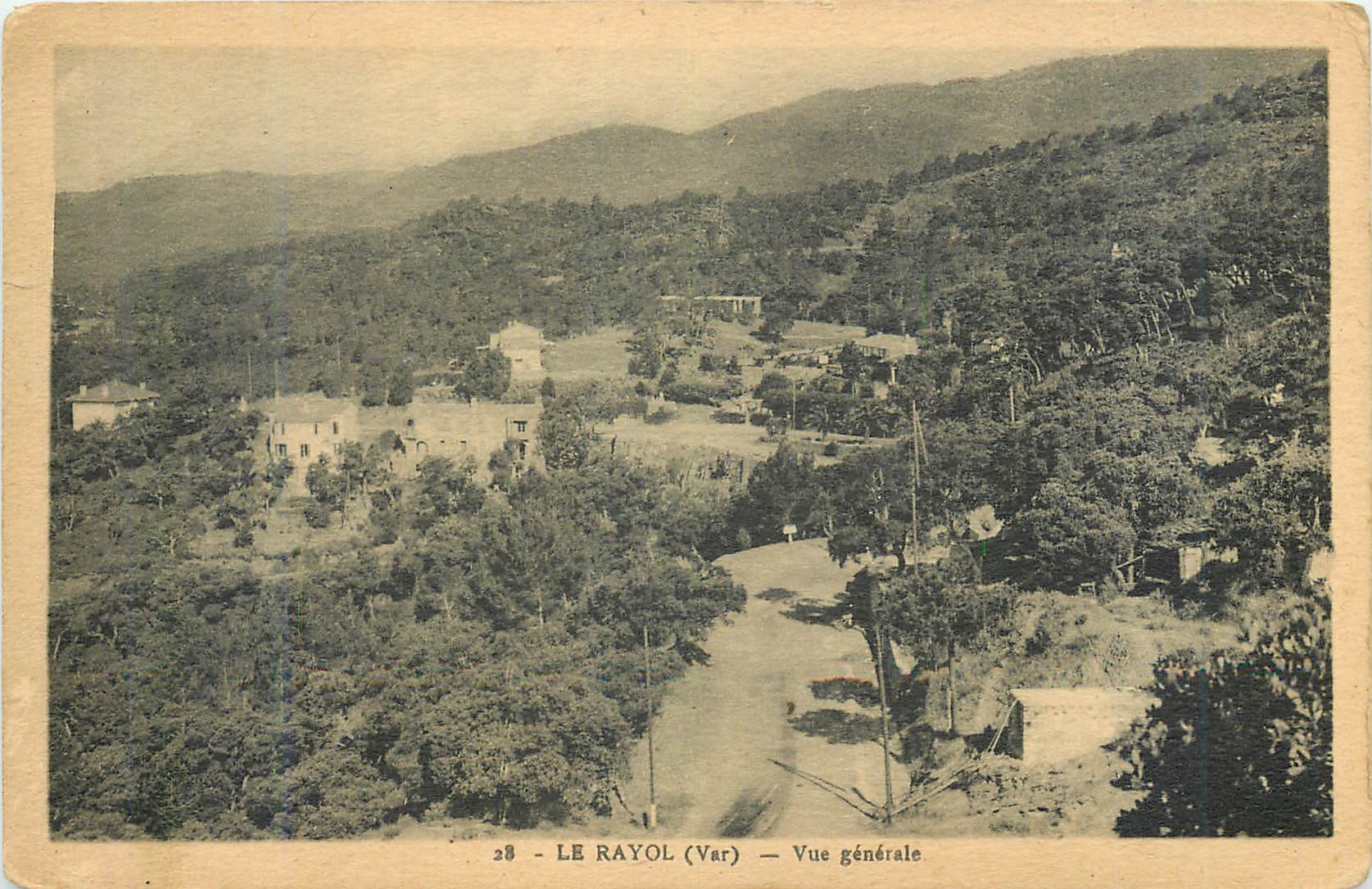 CPA le Rayol (Var) vue Generale les Silaques Pension de Famille Situation Incomparable