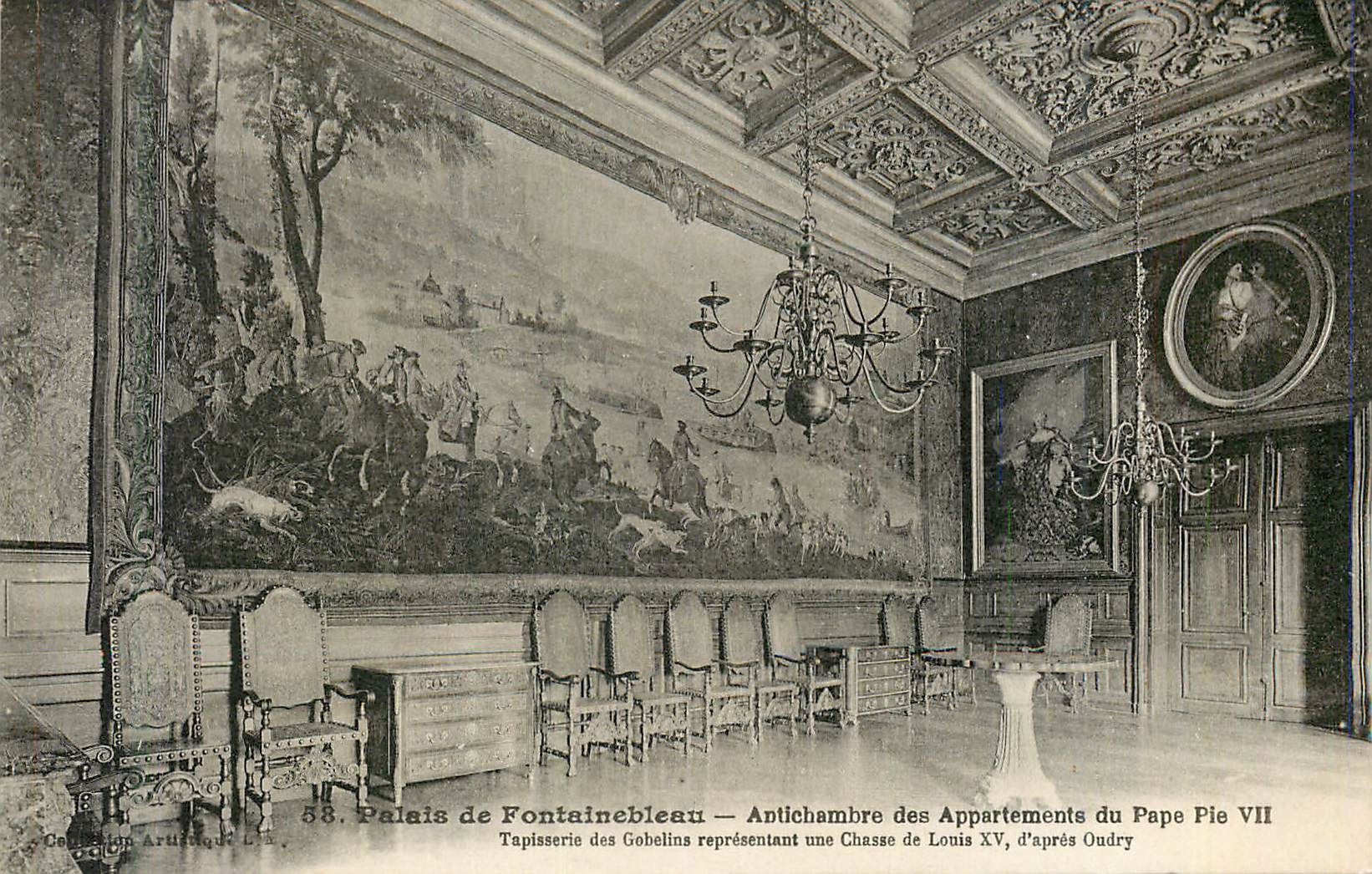 Palais de Fontainebleau — Antichambre des Appartements du Pape Pie VII — Tapisserie des Gobelins représentant une Chasse de Louis XV, d'après Oudry