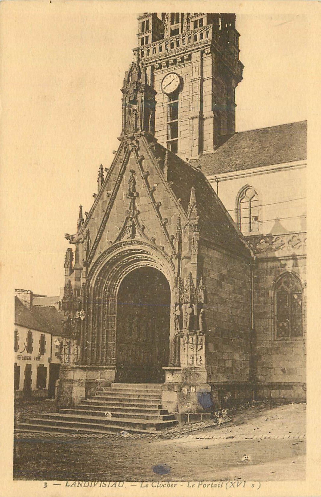 CPA Landivisiau le Clocher le Portail (XVIs)