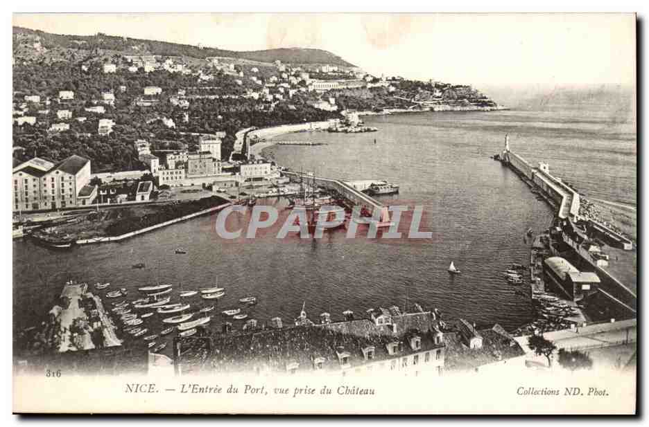 Environs de Nice - L'entree du Port vue prise du Chateau - CPA 