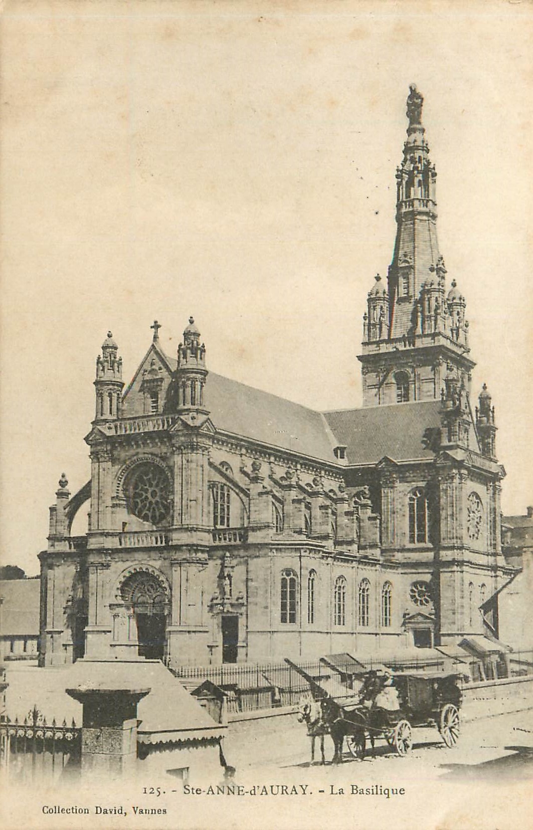 CPA 125 ste anne d auray la basilique Diligence