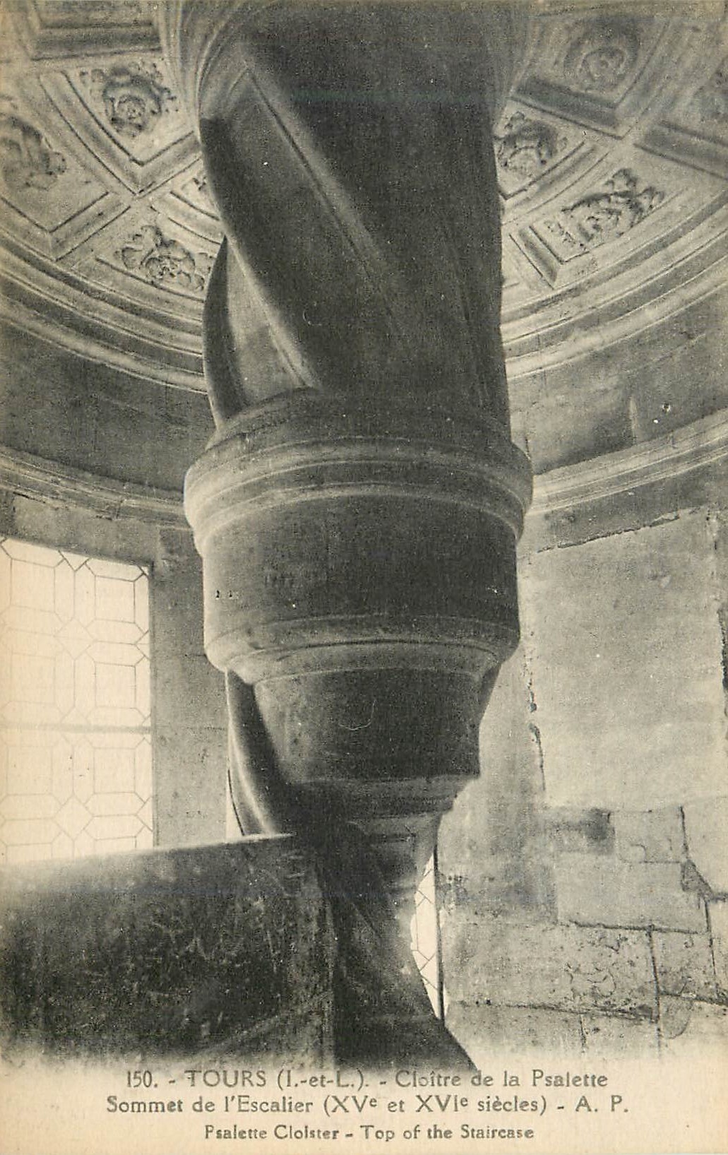 CPA 150 tours(i et l) cloitre de la psalette sommet de l escalier(xv et xvi siecles) a p