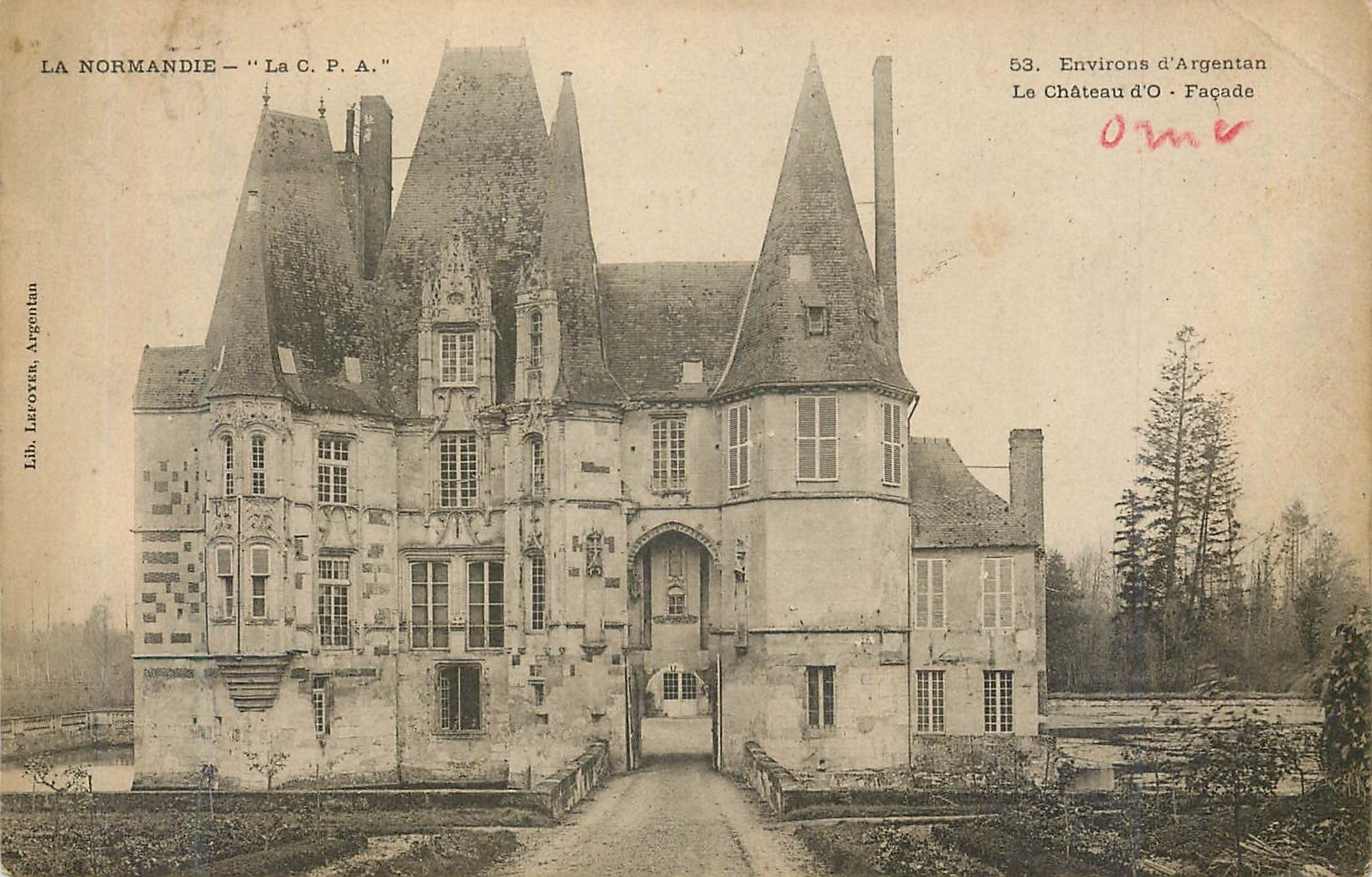 CPA La normandie la c p a 53 environs d argentan le chateau d o facade
