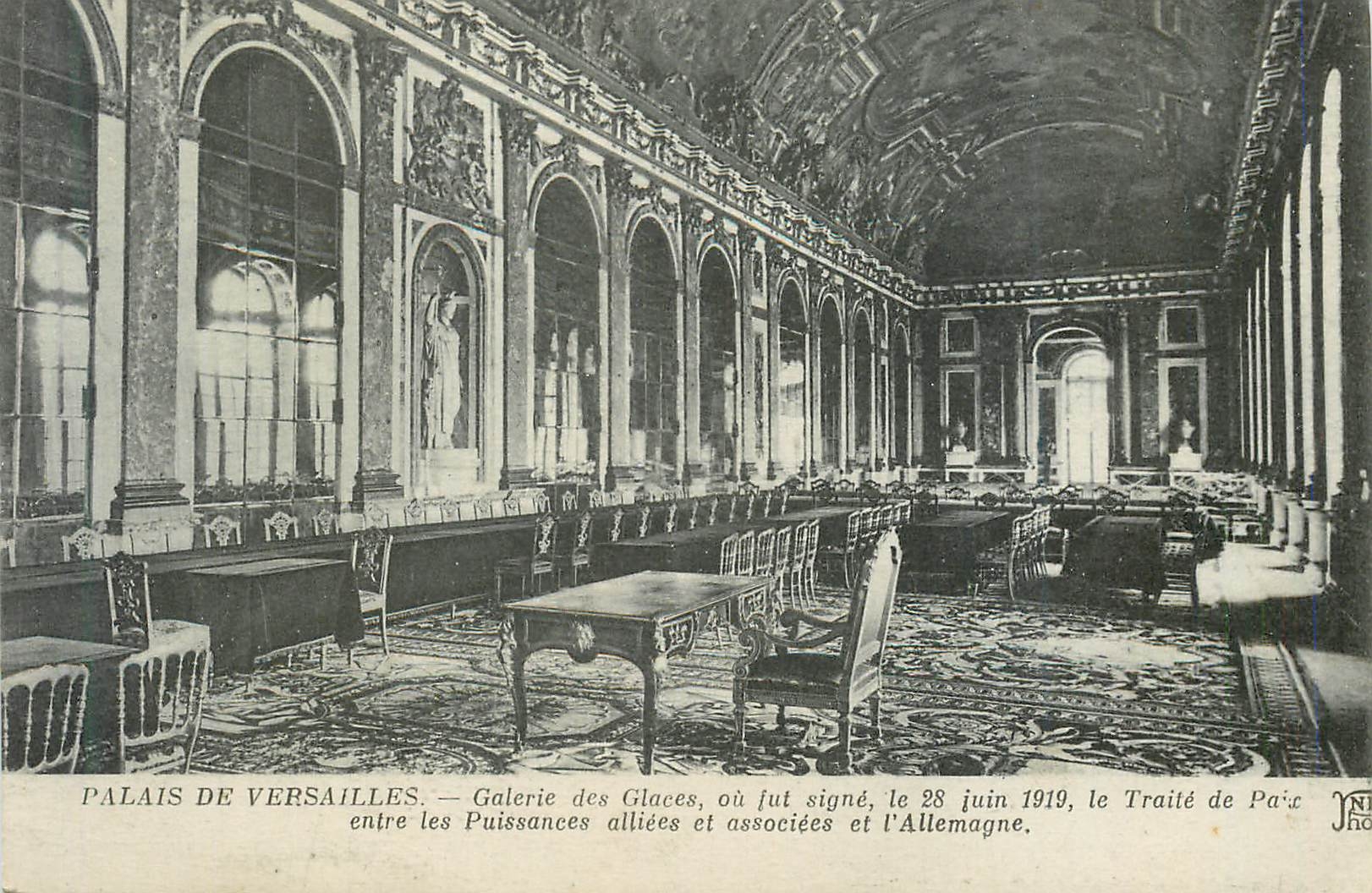 CPA Palais de versailles galerie des glaces ou fut signe le 28 juin 1919