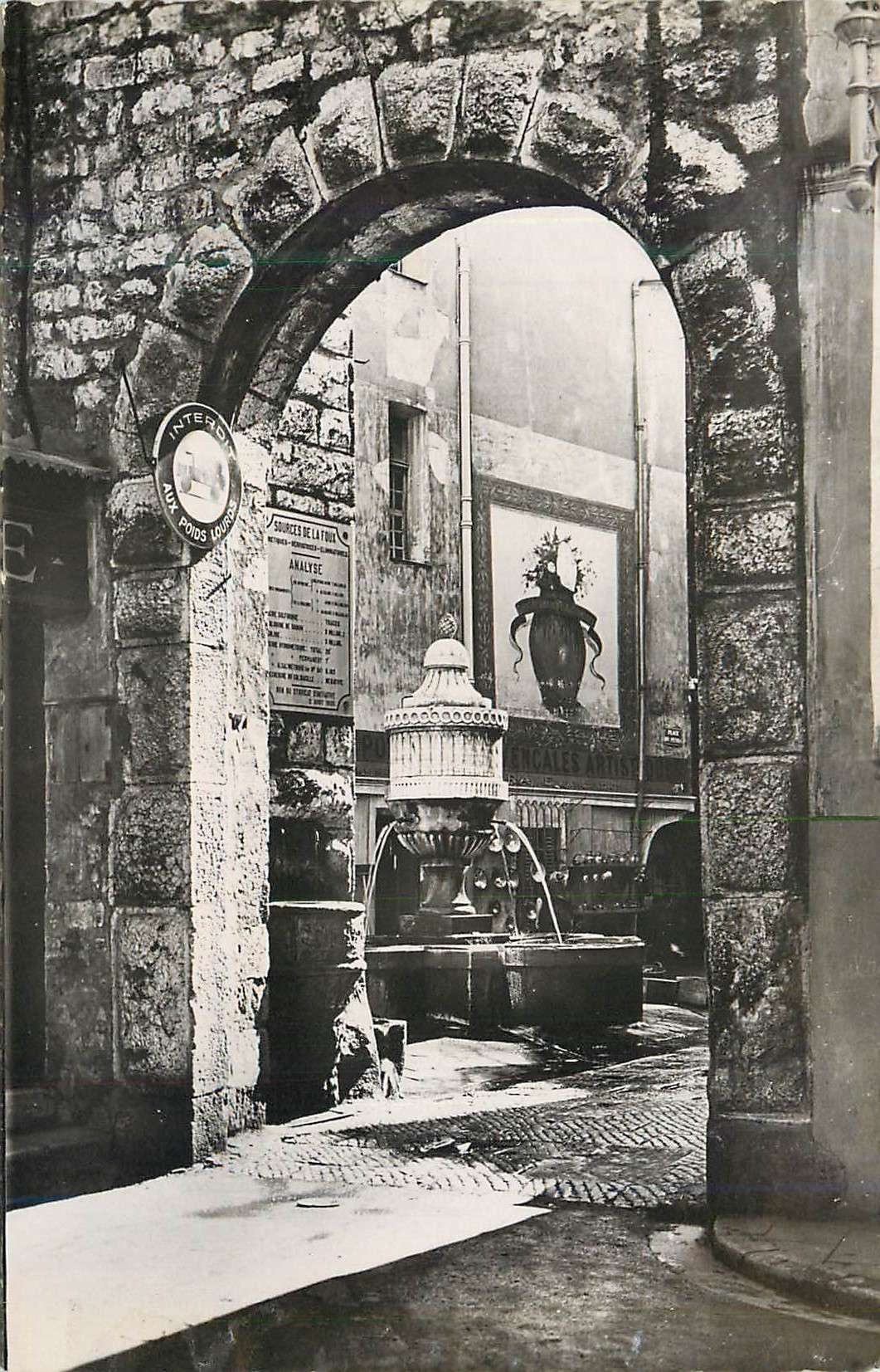 CPM 32 vence la fontaine du peyra