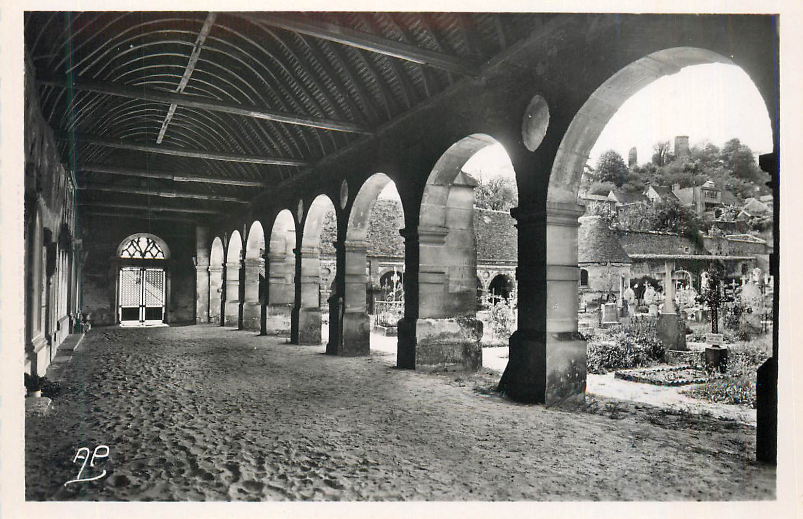 Montfort-l'Amaury — Vue du Cloître et Tours d'Anne de Bretagne — Éd. A.P. n°533