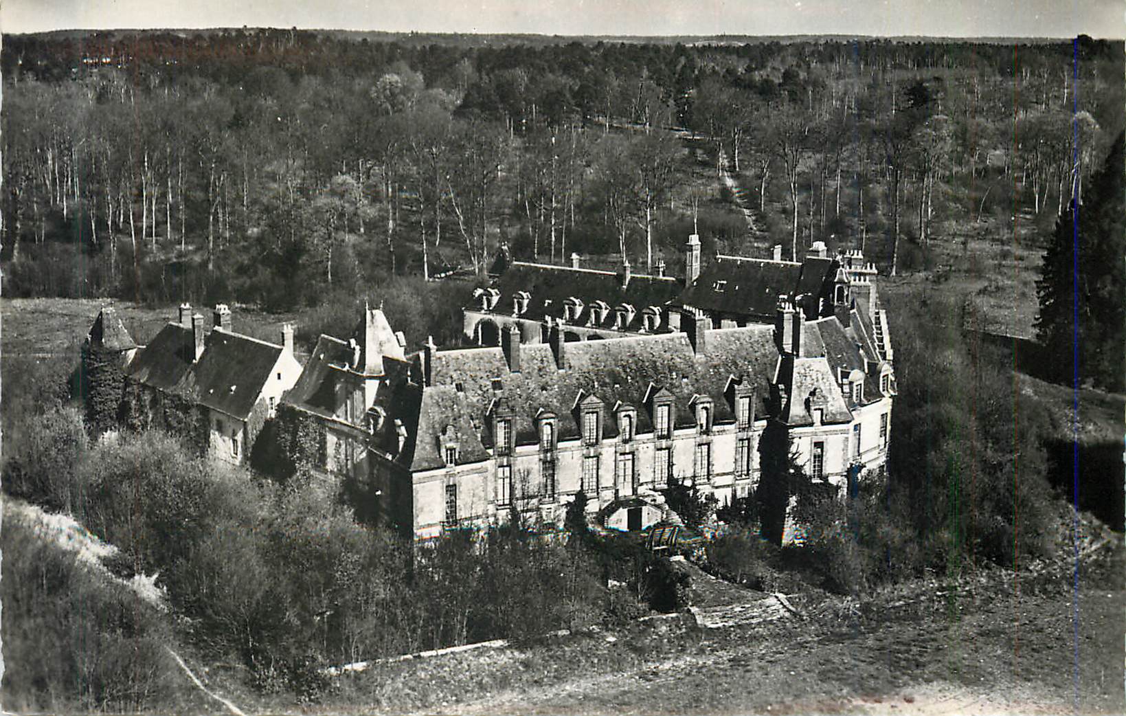 CPM En avion au dessus de 3 gambais (s et o) le chateau