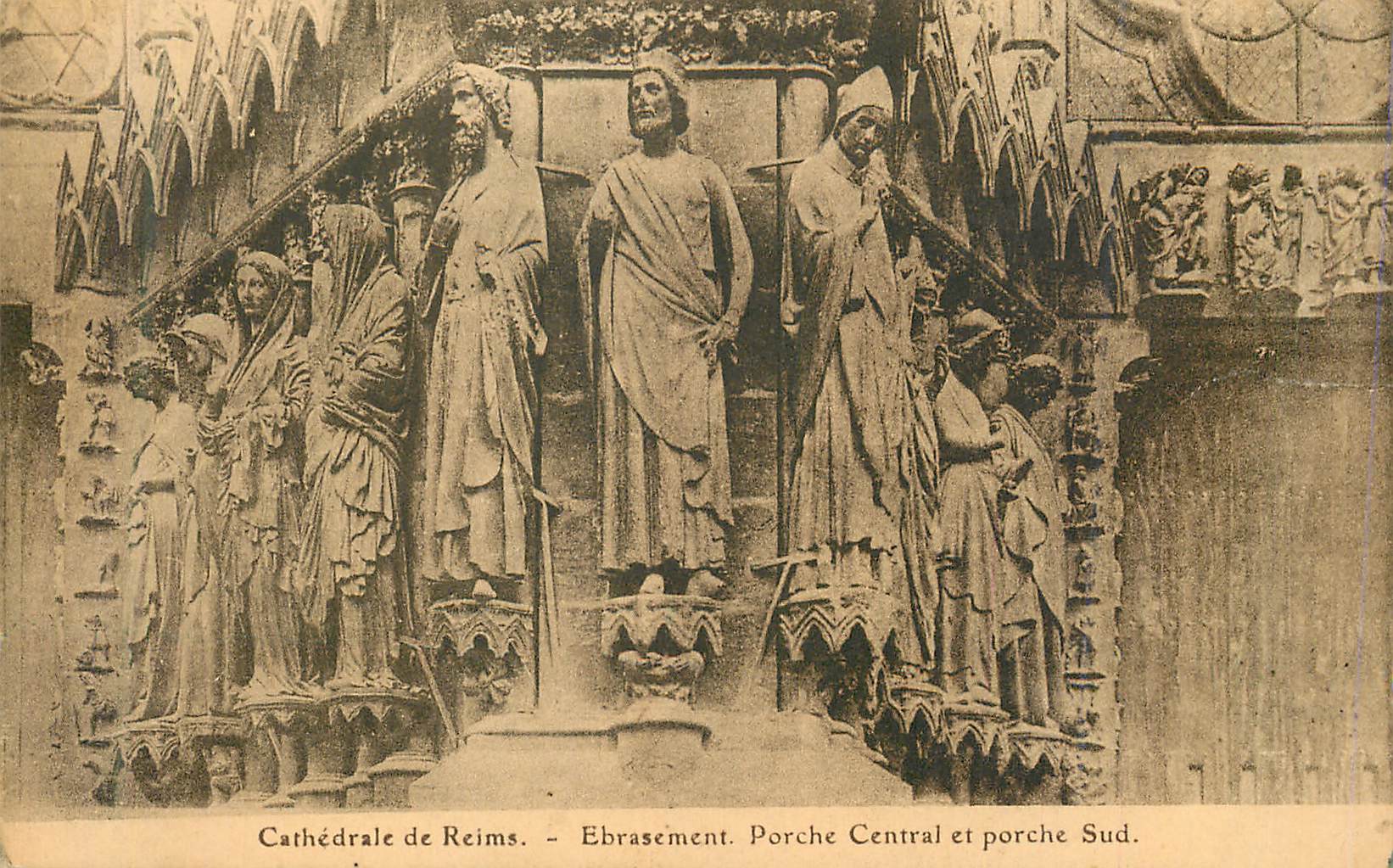 CPA Cathedrale de reims ebrassement porche central et porche sud
