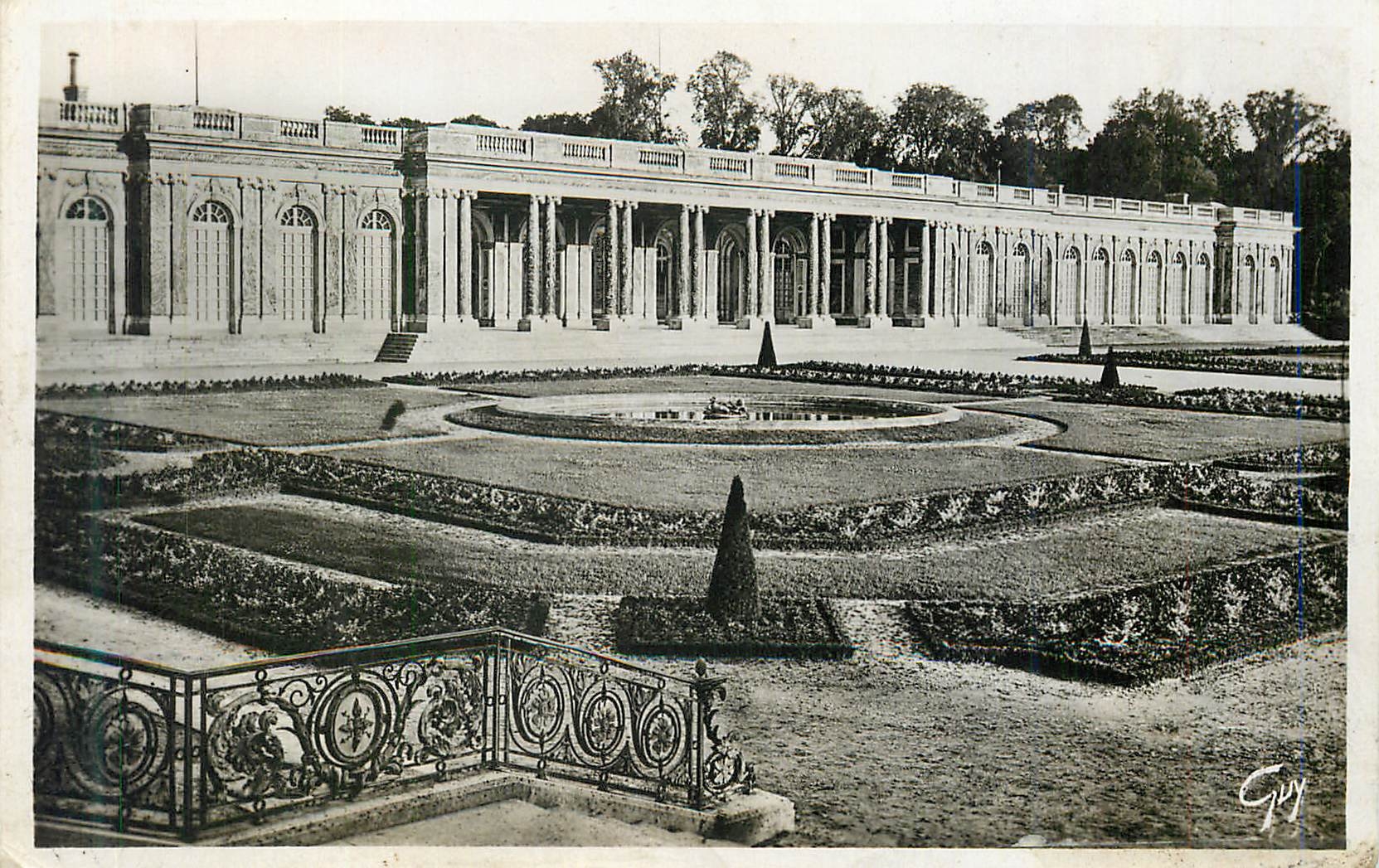 CPM Versailles et ses merveilles 28 palais du grand trianon le peristyle et les jardins
