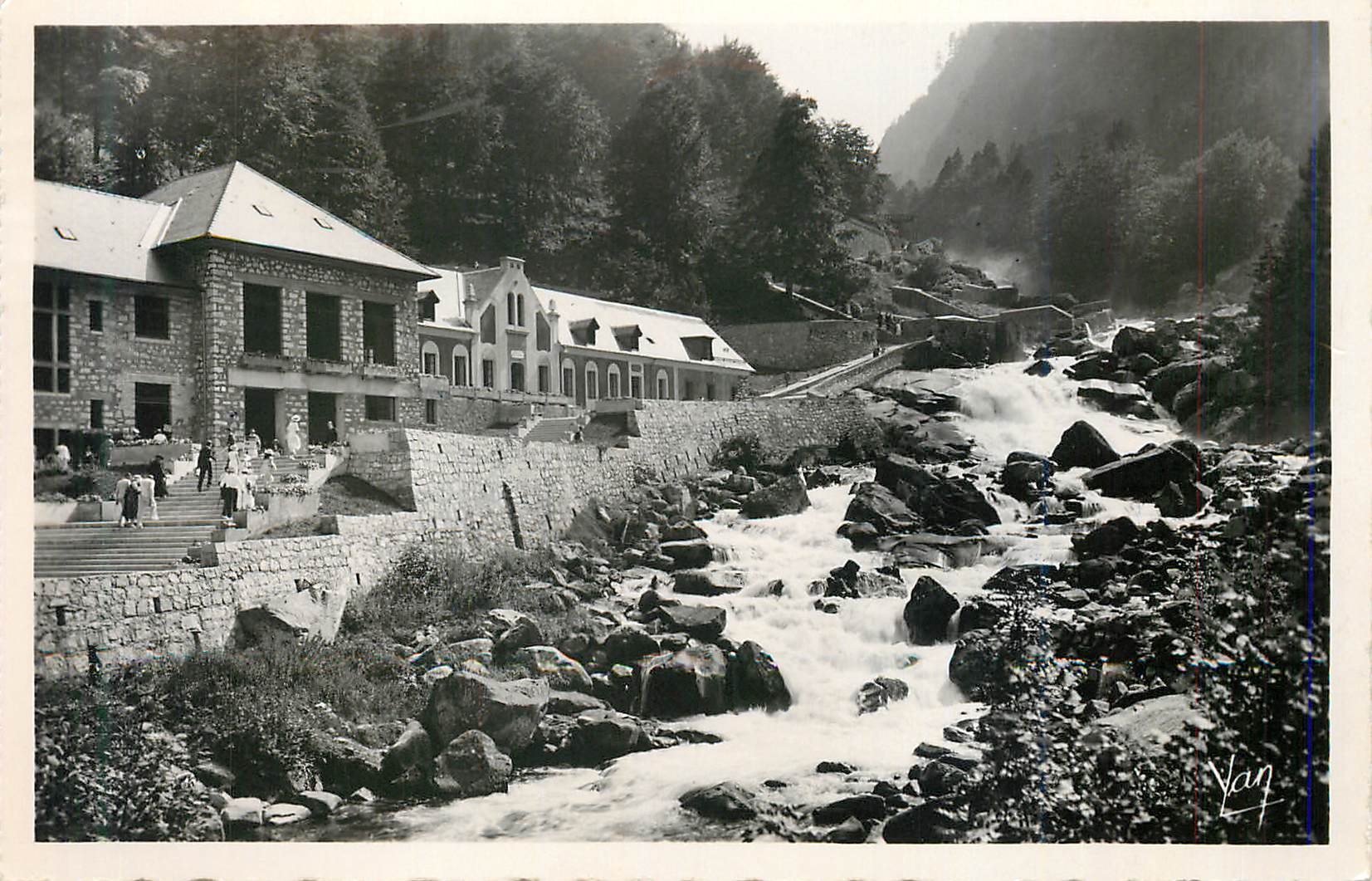 Cauterets - La Raillière - Les Griffons - Petit St-Sauveur et le Gave de Jérét — Edition Photo Véritable