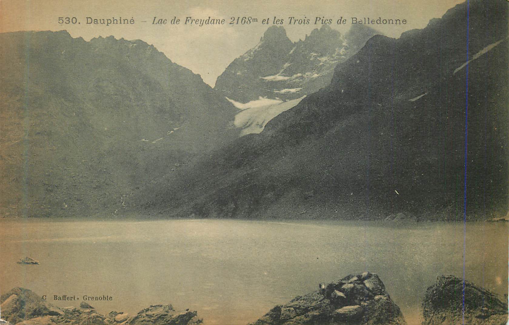 Lac de Freydane 2168m et les Trois Pics de Belledonne — Dauphiné — G. Baffert, Grenoble