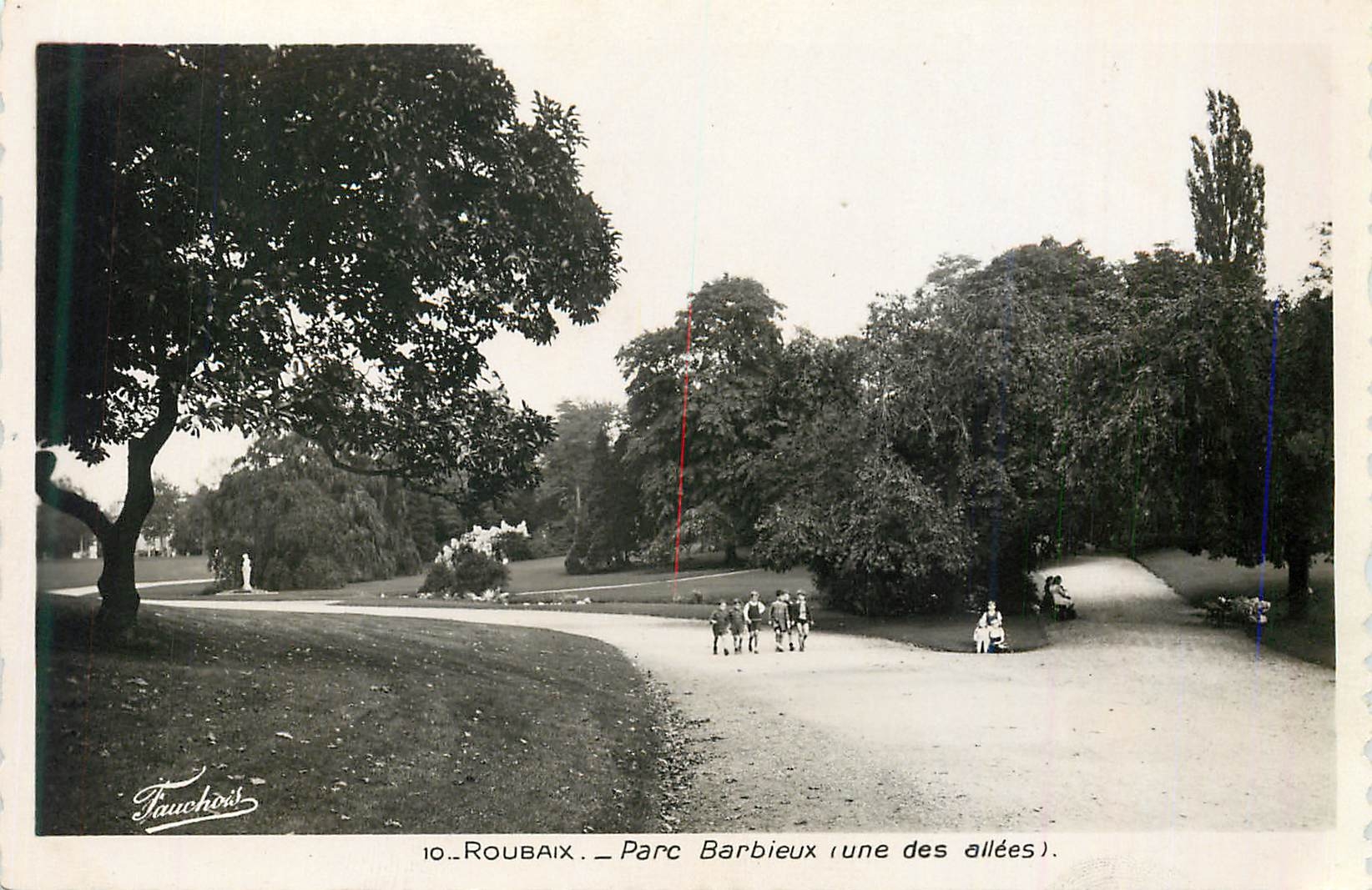 CPM 10 roubaix parc barbieux (une des allees)