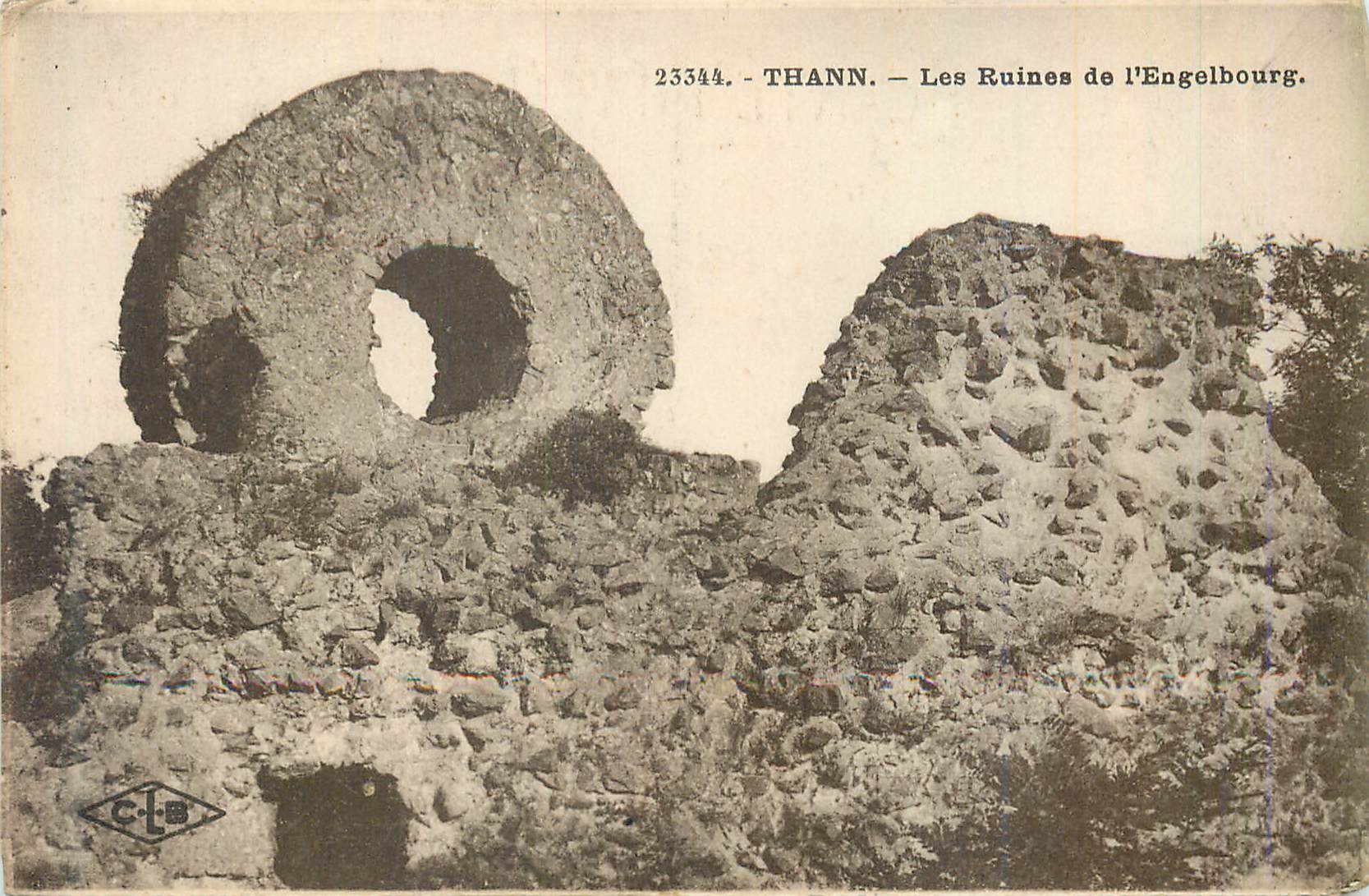 CPM 23344 thann les ruines de l engelbourg