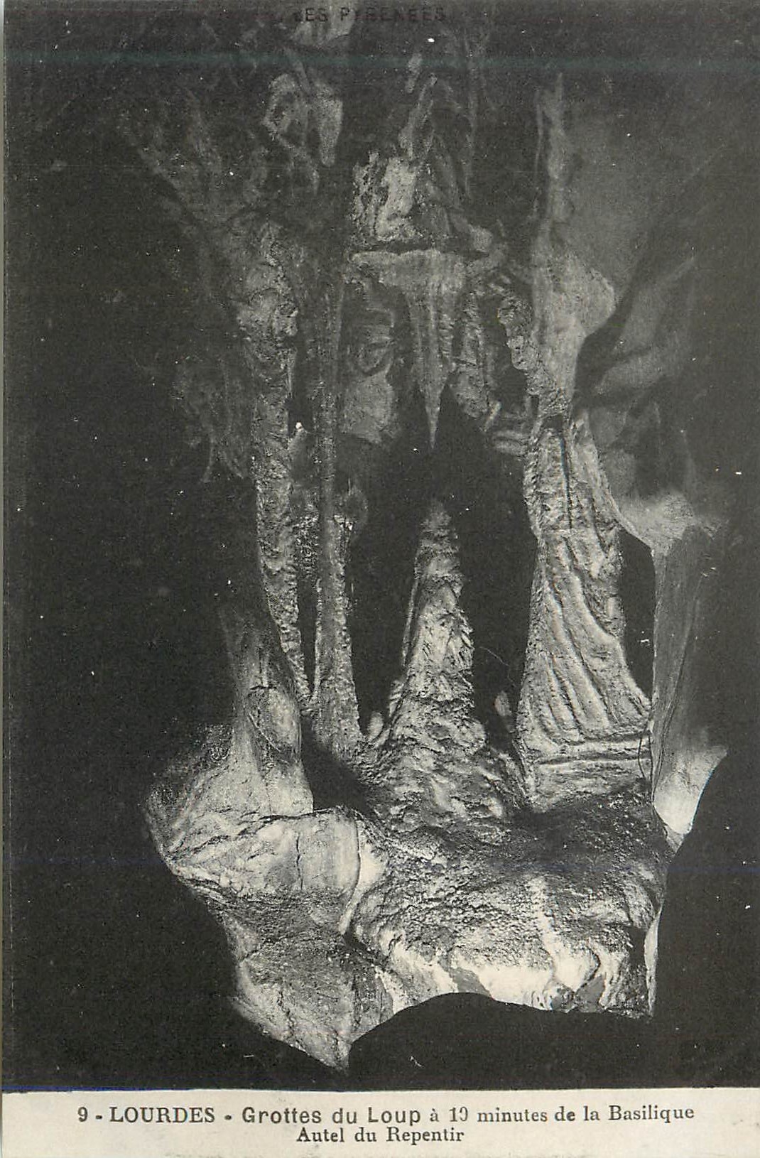 CPA 9 lourdes grottes du loup a 19 minutes de la basilique autel du repentir