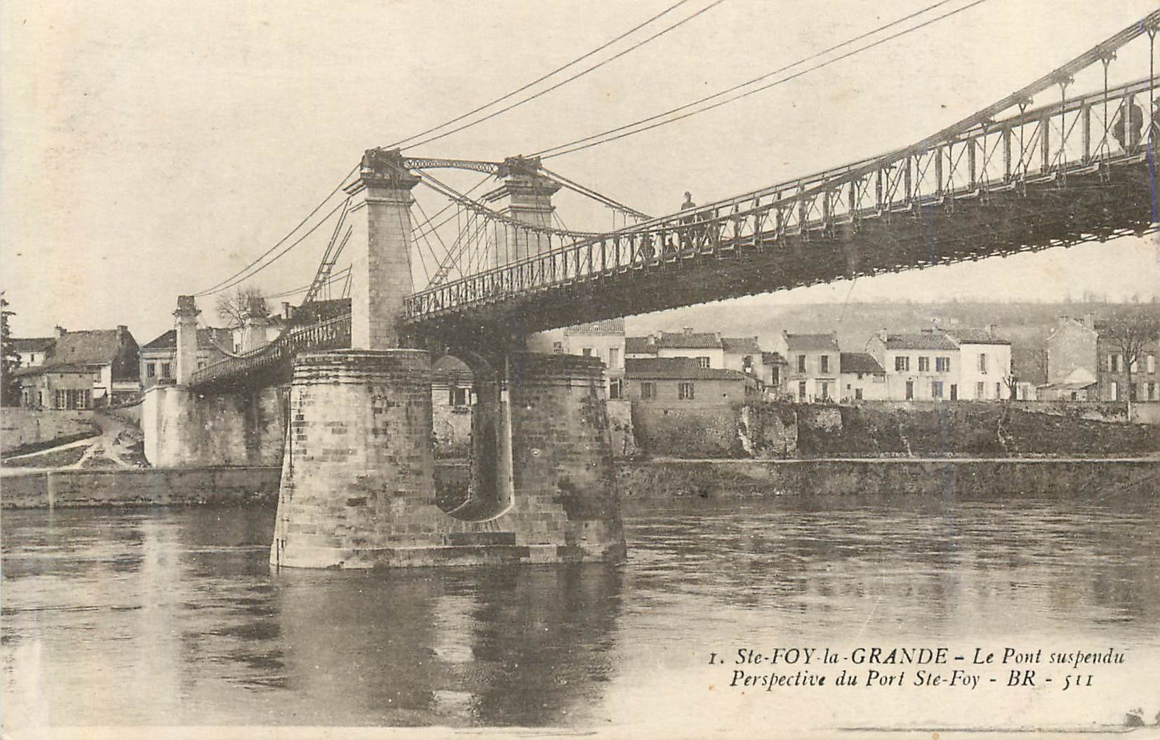 CPA Ste foy la grande le pont suspendue perspective du port ste foy