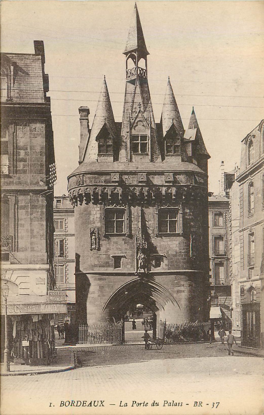 CPA Bordeaux la porte du palais