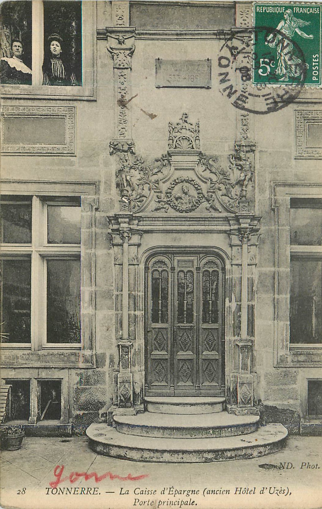 CPA 28 tonnerre la caisse d epargne (ancien hotel d uzes) porte principale