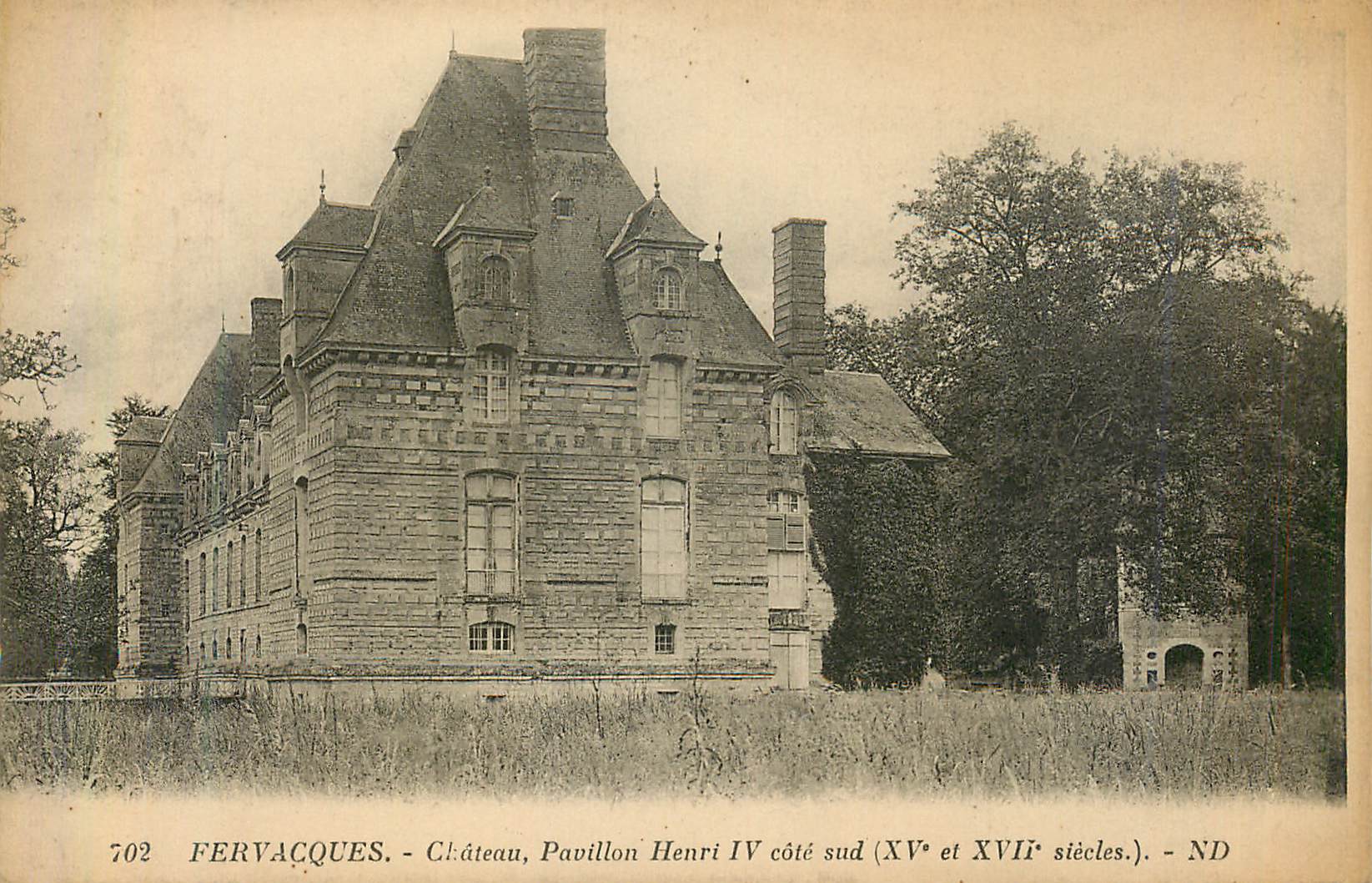 CPA 102 fervacques chateau pavillon henri iv cote sud (xv et xvii siecle)