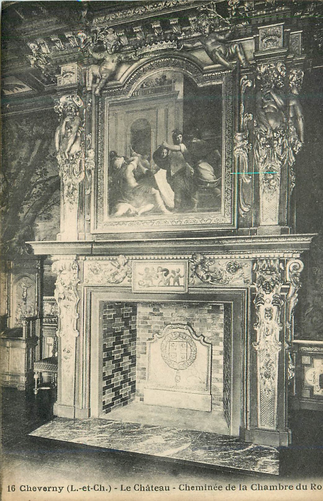 CPA 16 cheverny(l et ch) le chateau cheminee de la chambre du roi