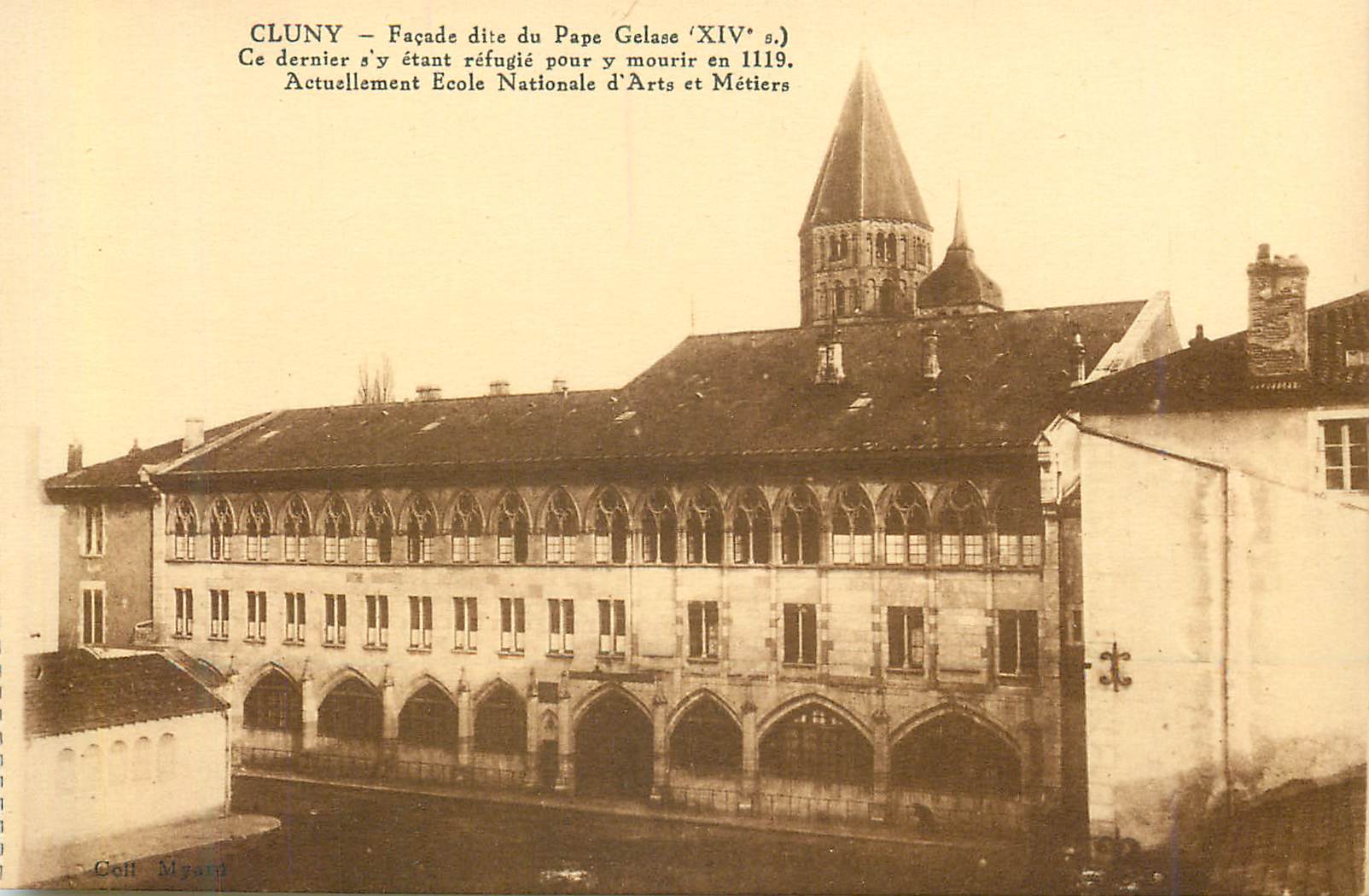 Cluny — Façade dite du Pape Gelasie XIVe siècle — éditeur Cott Mzyani