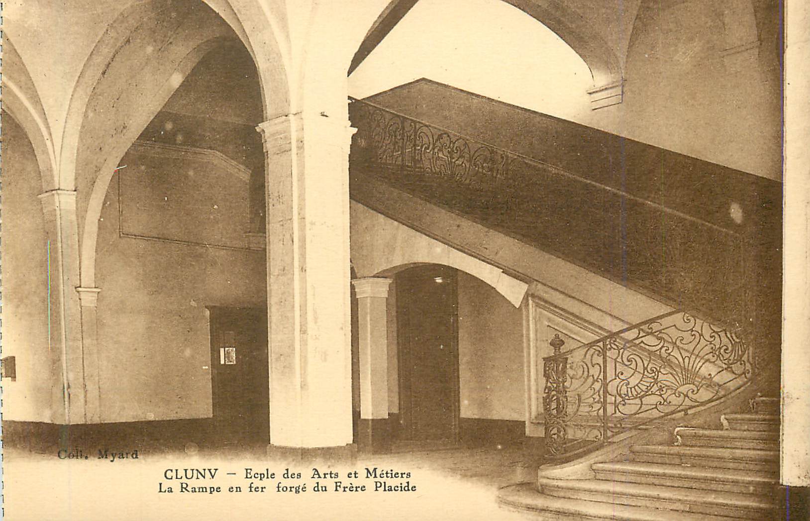 Cluny - École des Arts et Métiers - La Rampe en fer forgé du Frère Placide