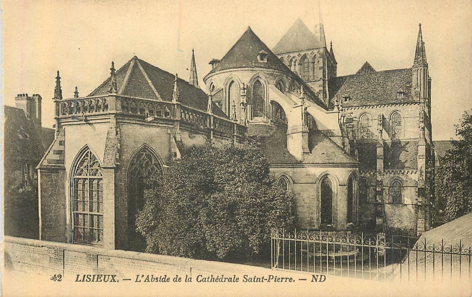 Lisieux — L'Abside de la Cathédrale Saint-Pierre — ND