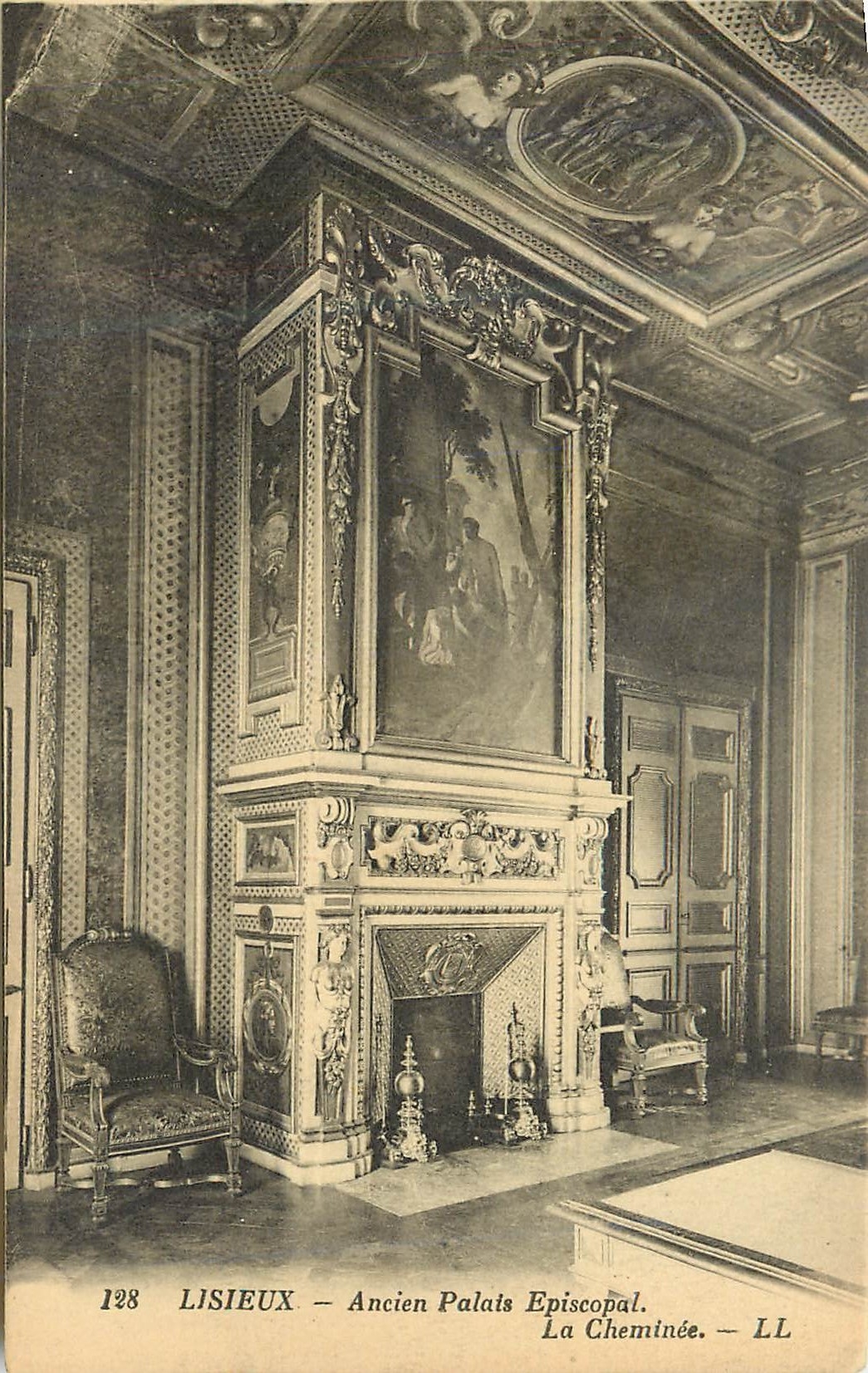 Lisieux — Ancien Palais Épiscopal. La Cheminée — LL