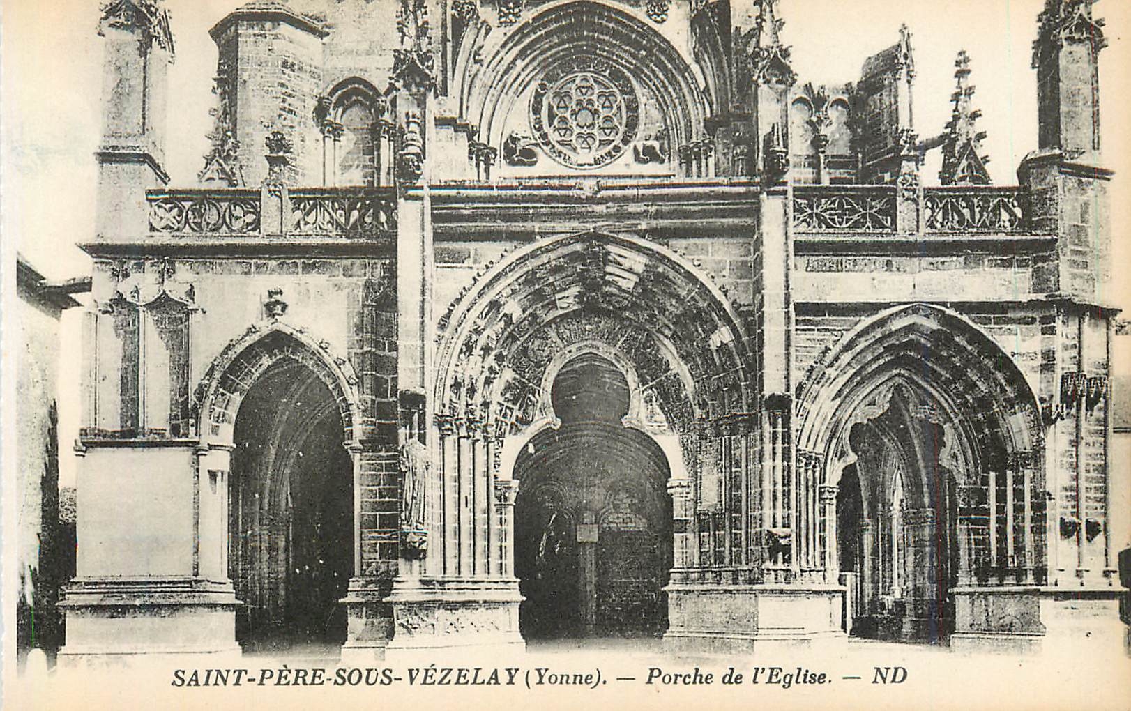 Saint-Père-sous-Vézelay (Yonne) — Porche de l'Église — ND