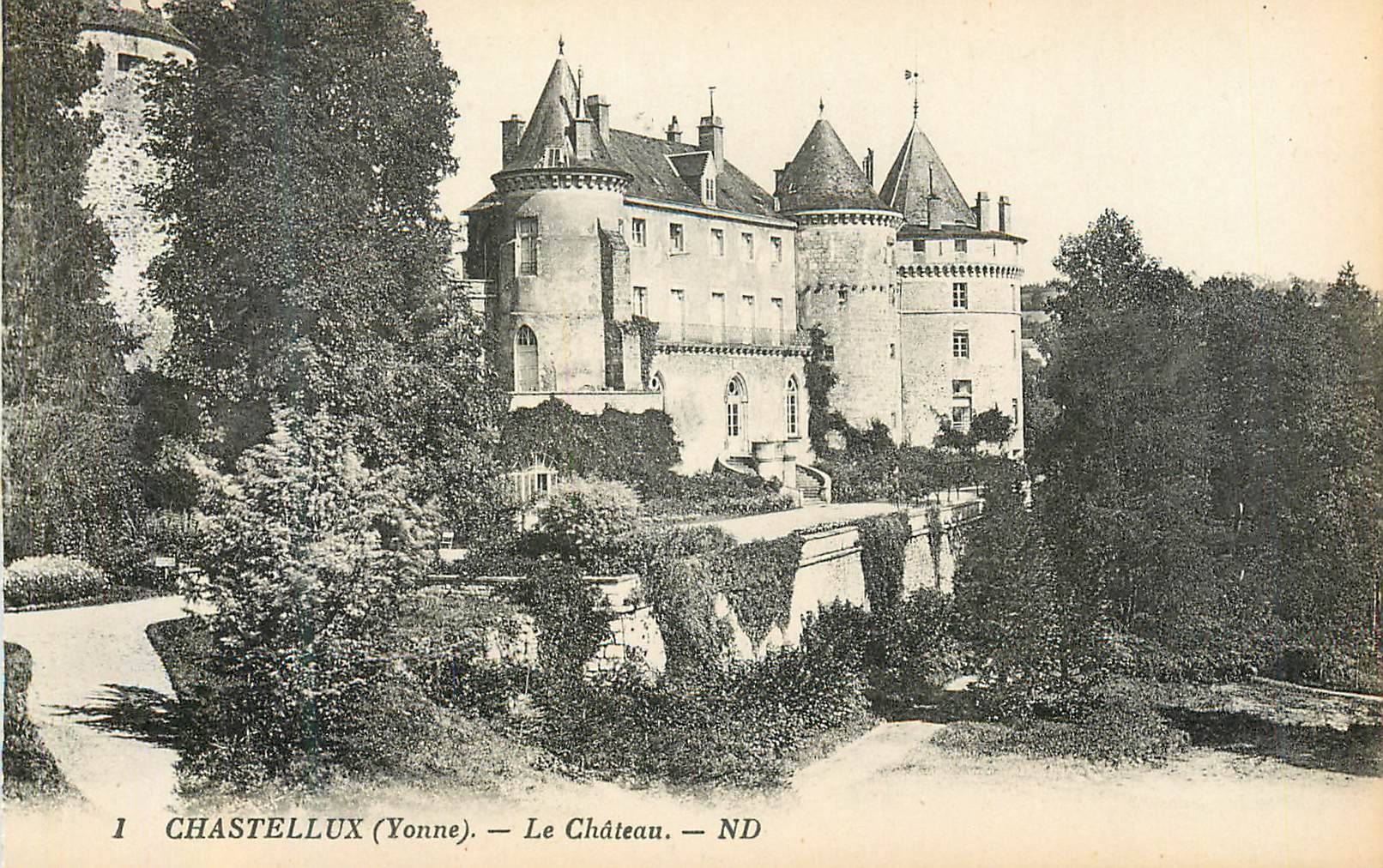 CPA 1 chastellux (yonne) le chateau