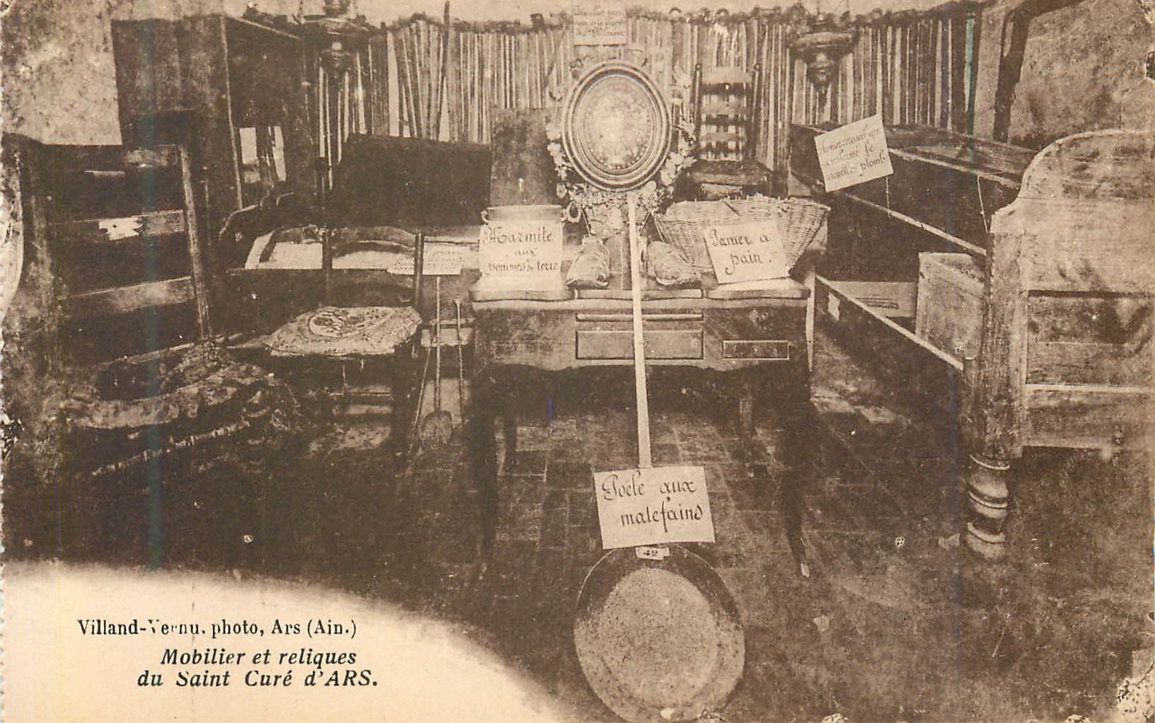 CPA Mobilier et reliques du saint cure d ars