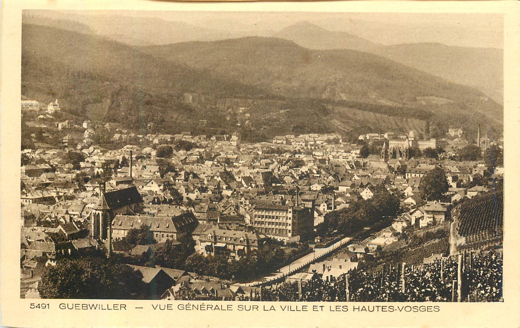 CPA 5491 guebwiller vue generale sur la ville et les hautes vosges