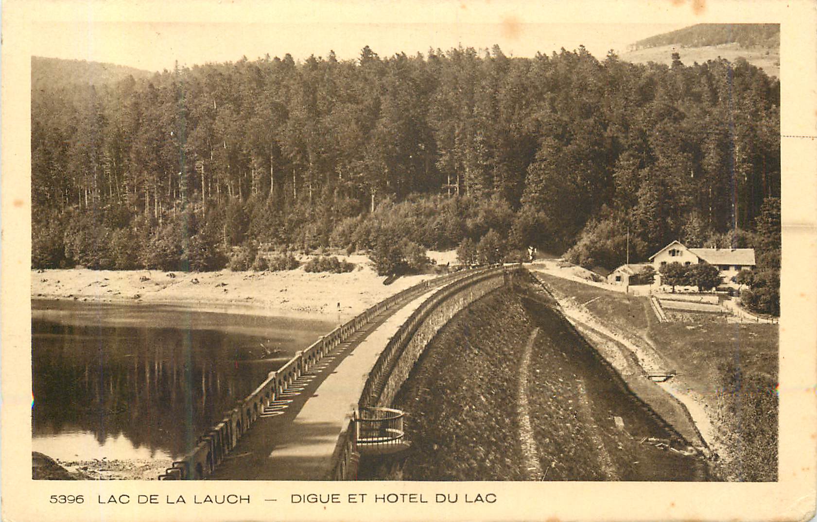 CPA 5396 lac de la lauch digue et hotel du lac