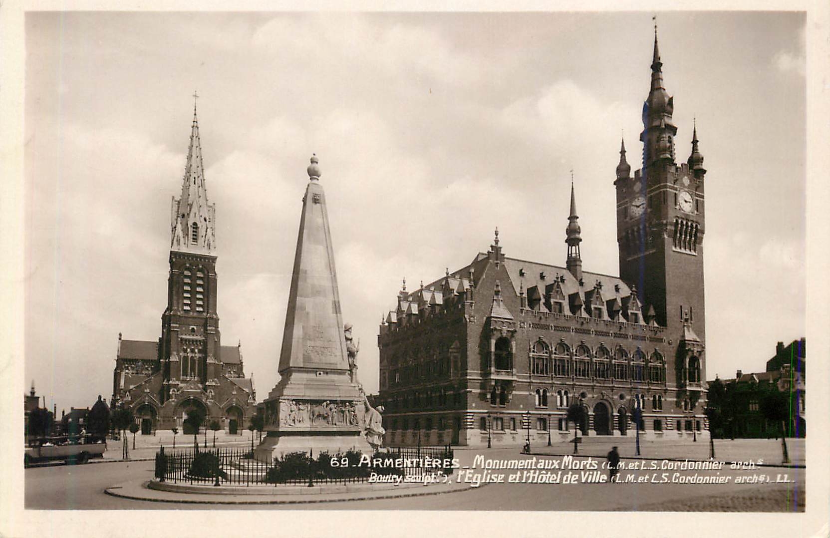 CPM 69 armentieres monument aux morts