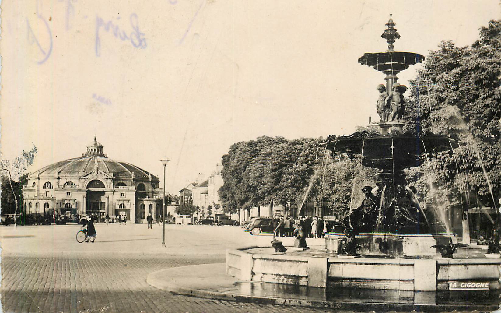 La Cigogne — Fontaine et cirque à Troyes (Aube) — Édit. « La Cigogne »