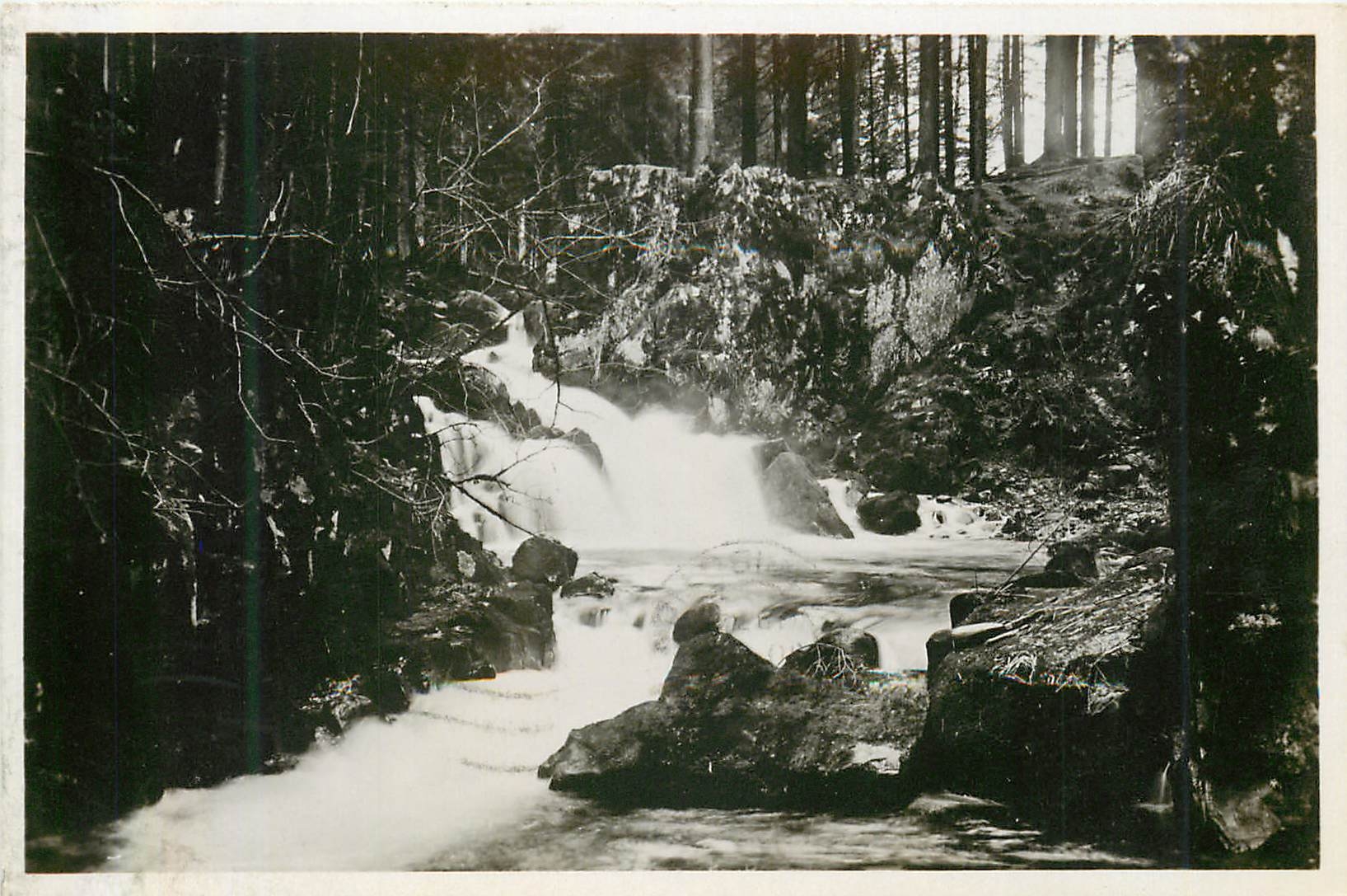 CPM 15394 gerardmer le saut des cuves