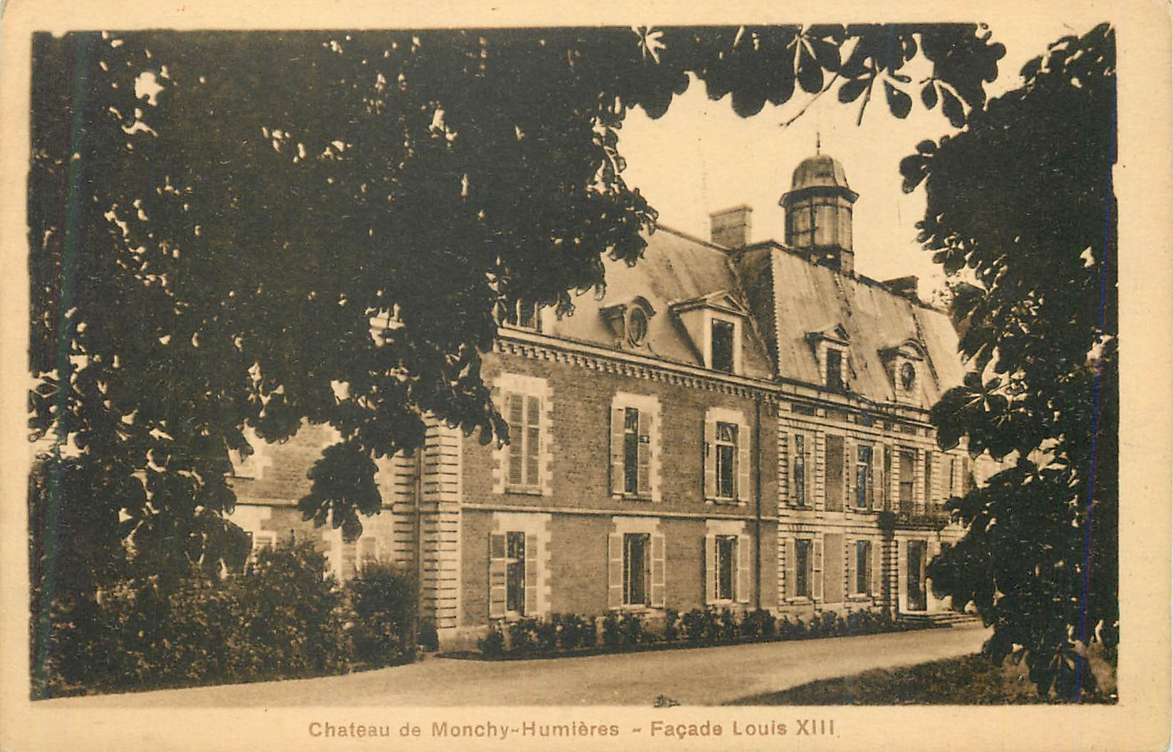 Château de Monchy-Humières — Façade Louis XIII — Héliogr. A. Breger Frères, Paris