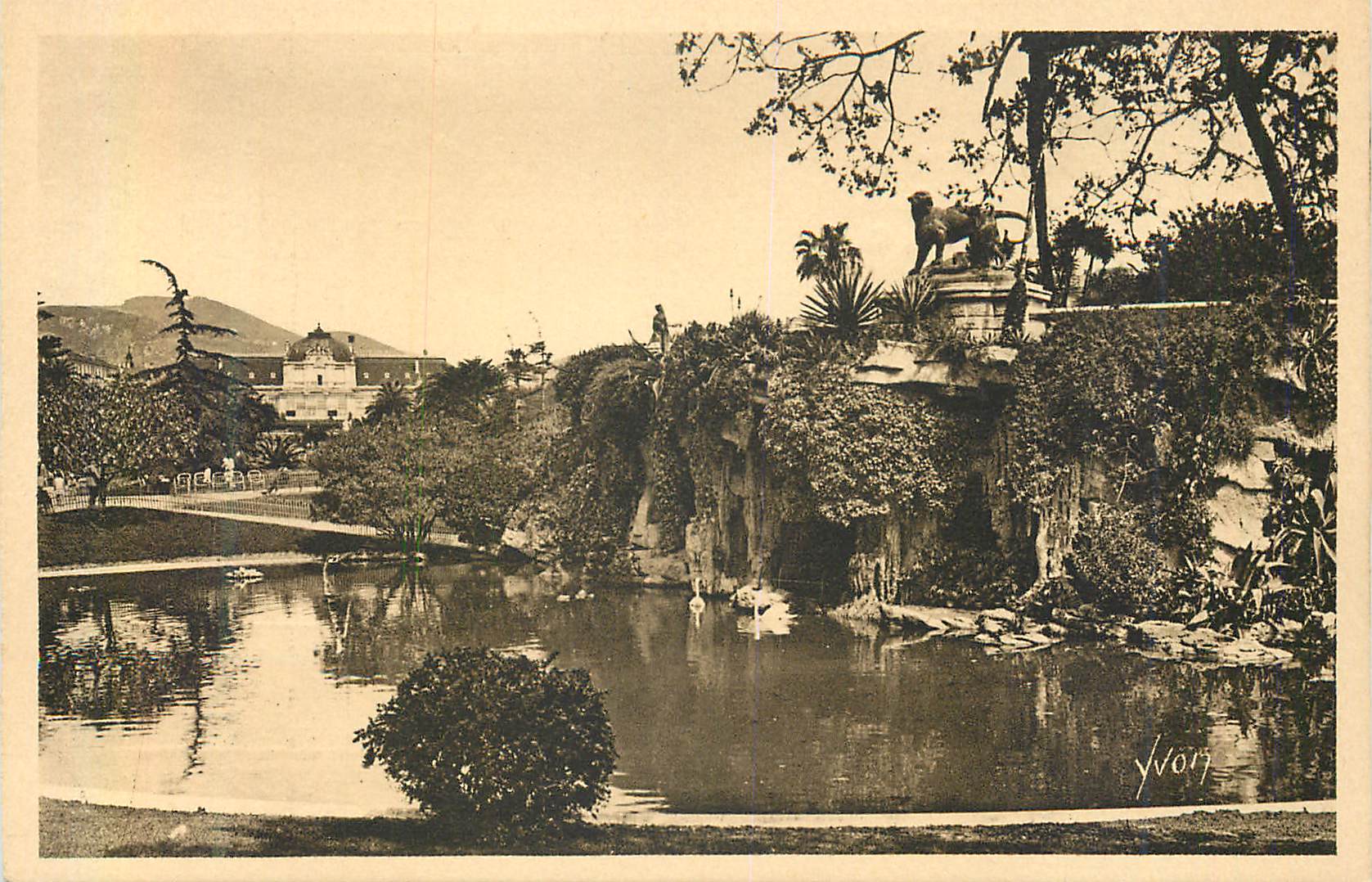 CPA La douce france 89 cote d azur nice (alpes maritimes) jardins albert 1er la grotte