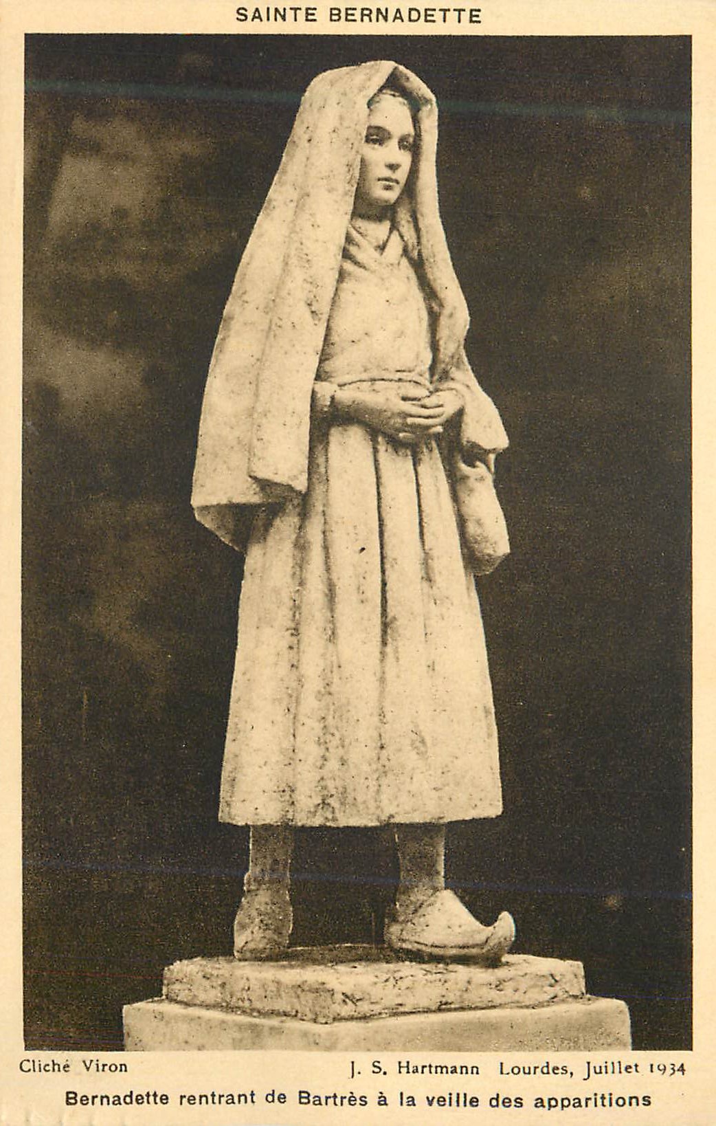 CPA Sainte bernadette rentrant de bartres a la veille des apparitions