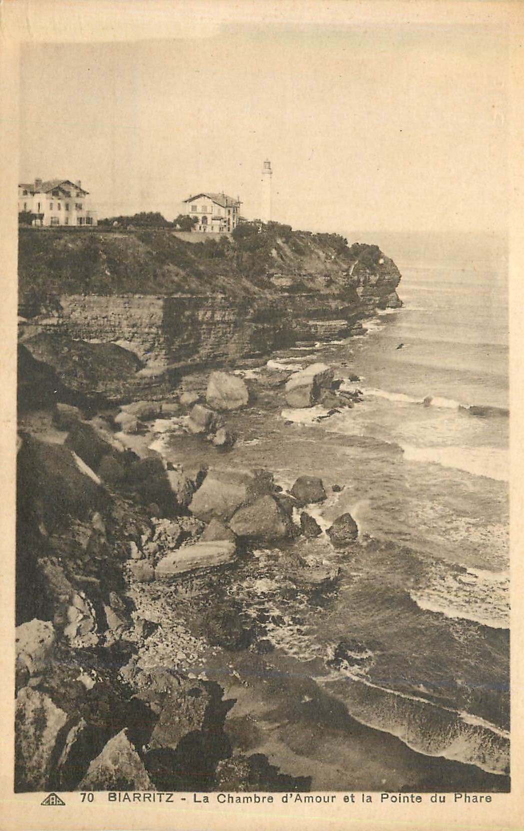 CPA 70 biarritz la chambre d amour et la pointe du phare