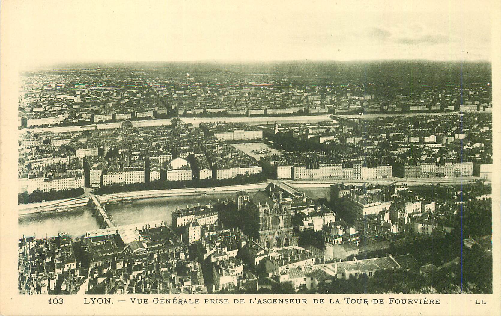 CPA 103 lyon vue generale prise de l ascenseur de la tour de fourviere