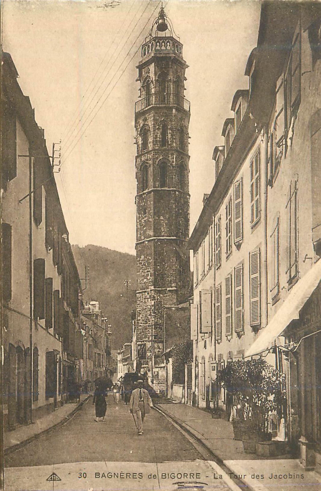 Bagnères-de-Bigorre - La Tour des Jacobins — éditeur D'Alsace des Arts, Strasbourg, n° 30