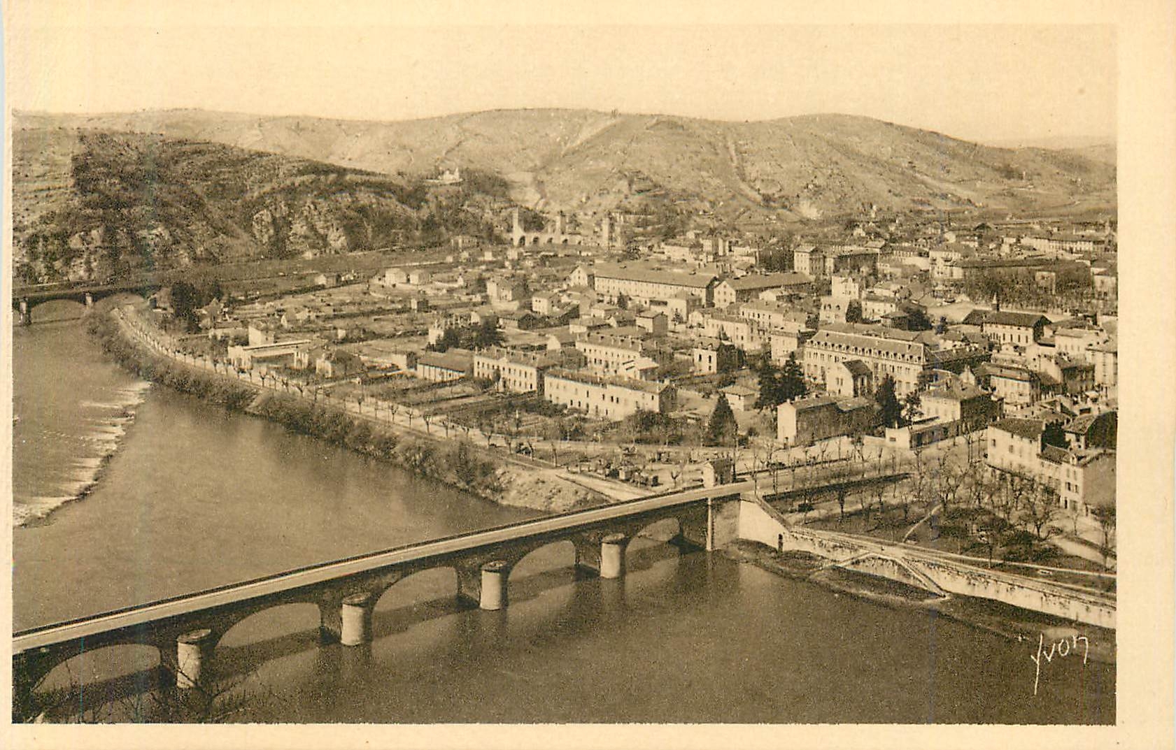 Cahors (Lot) — Le pont Louis-Philippe et la ville — Yvon