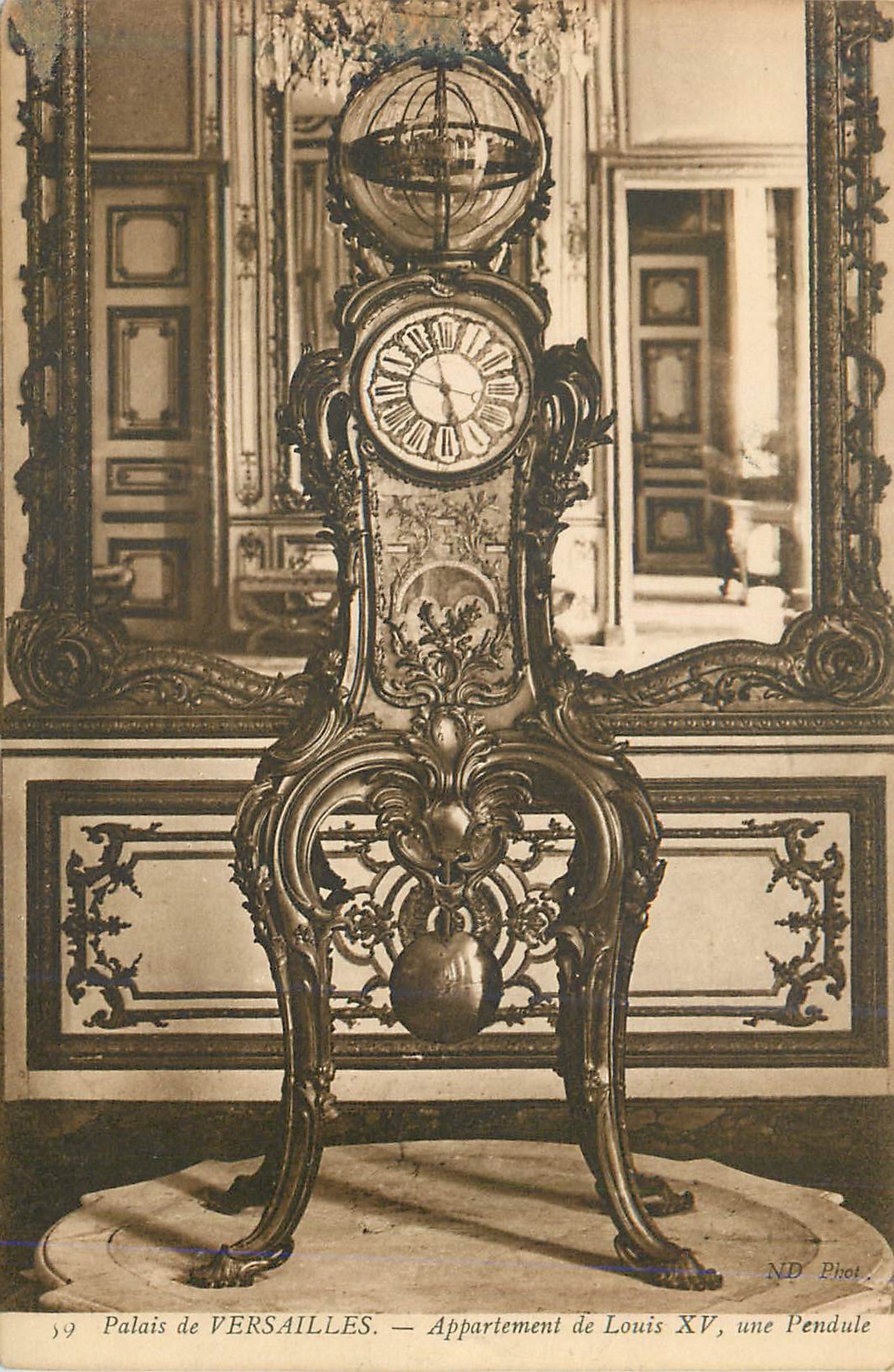 CPA Palais de versailles appartement de louis xv une pendule