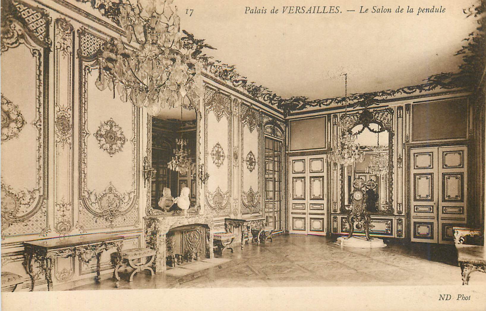 CPA Palais de versailles le salon de la pendule
