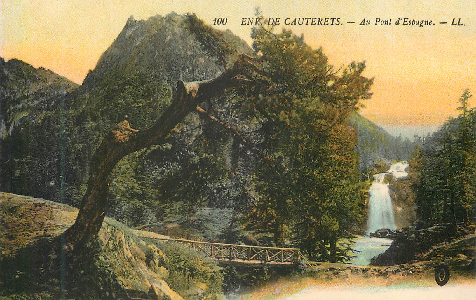 CPA 100 env de cauterets au pont d espagne