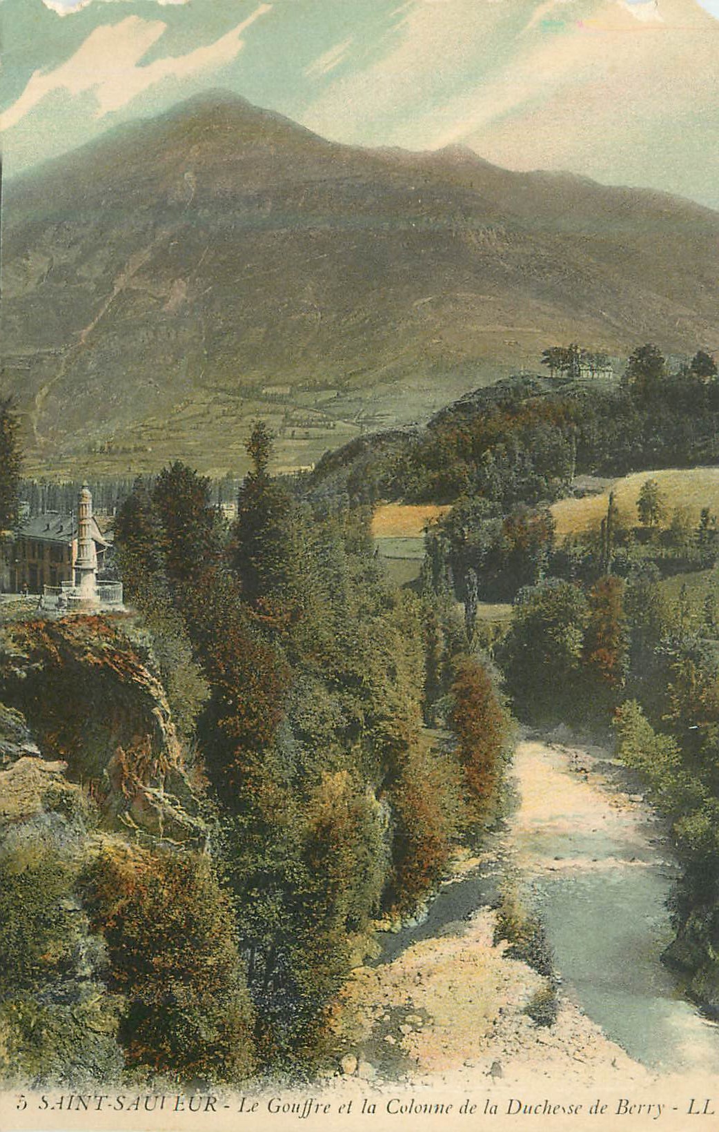 CPA 5 saint sauveur le gouffre et la colonne de la duchesse de berry