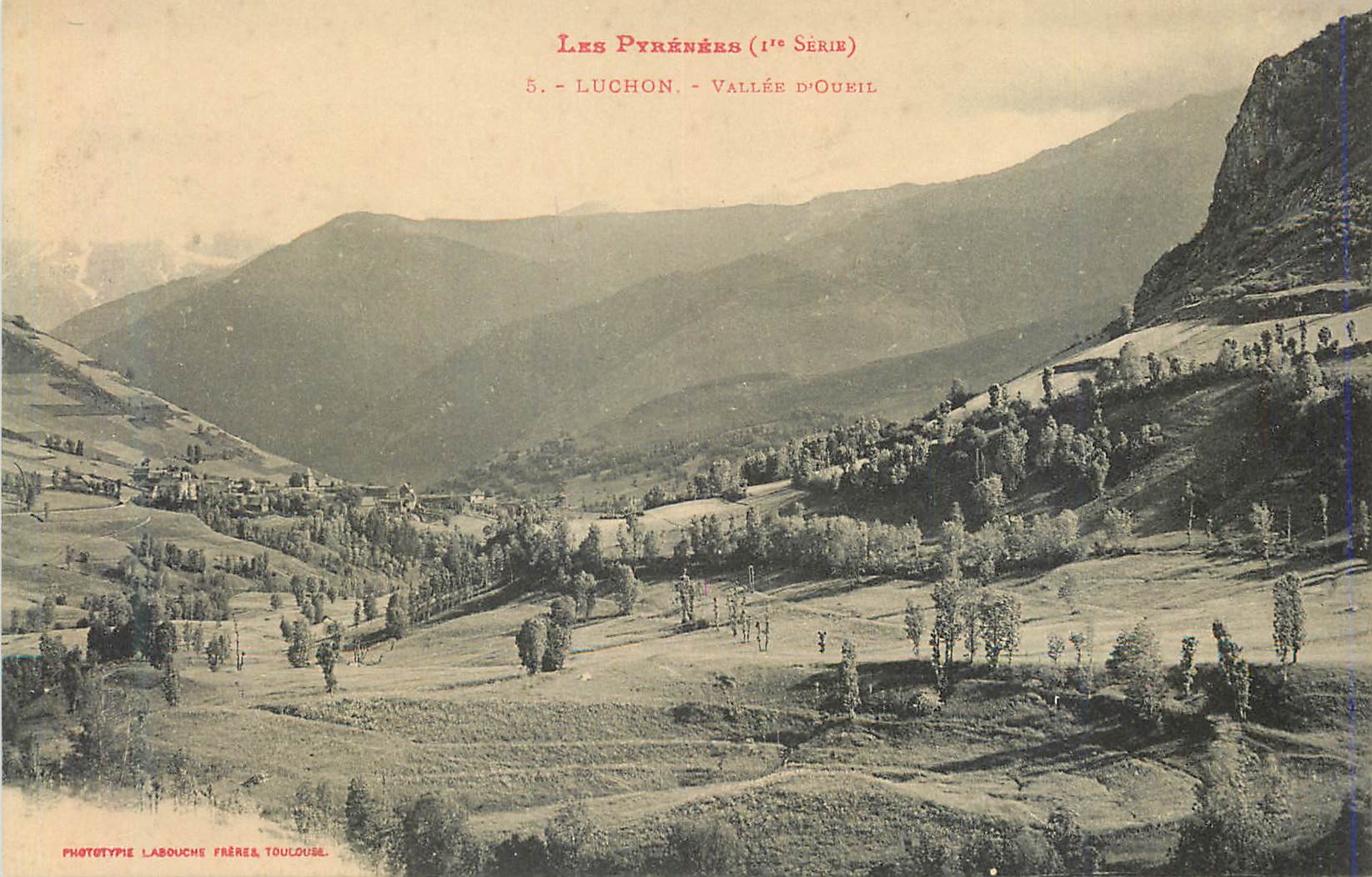 CPA Les pyrenees (1er serie) 3 luchon vallee