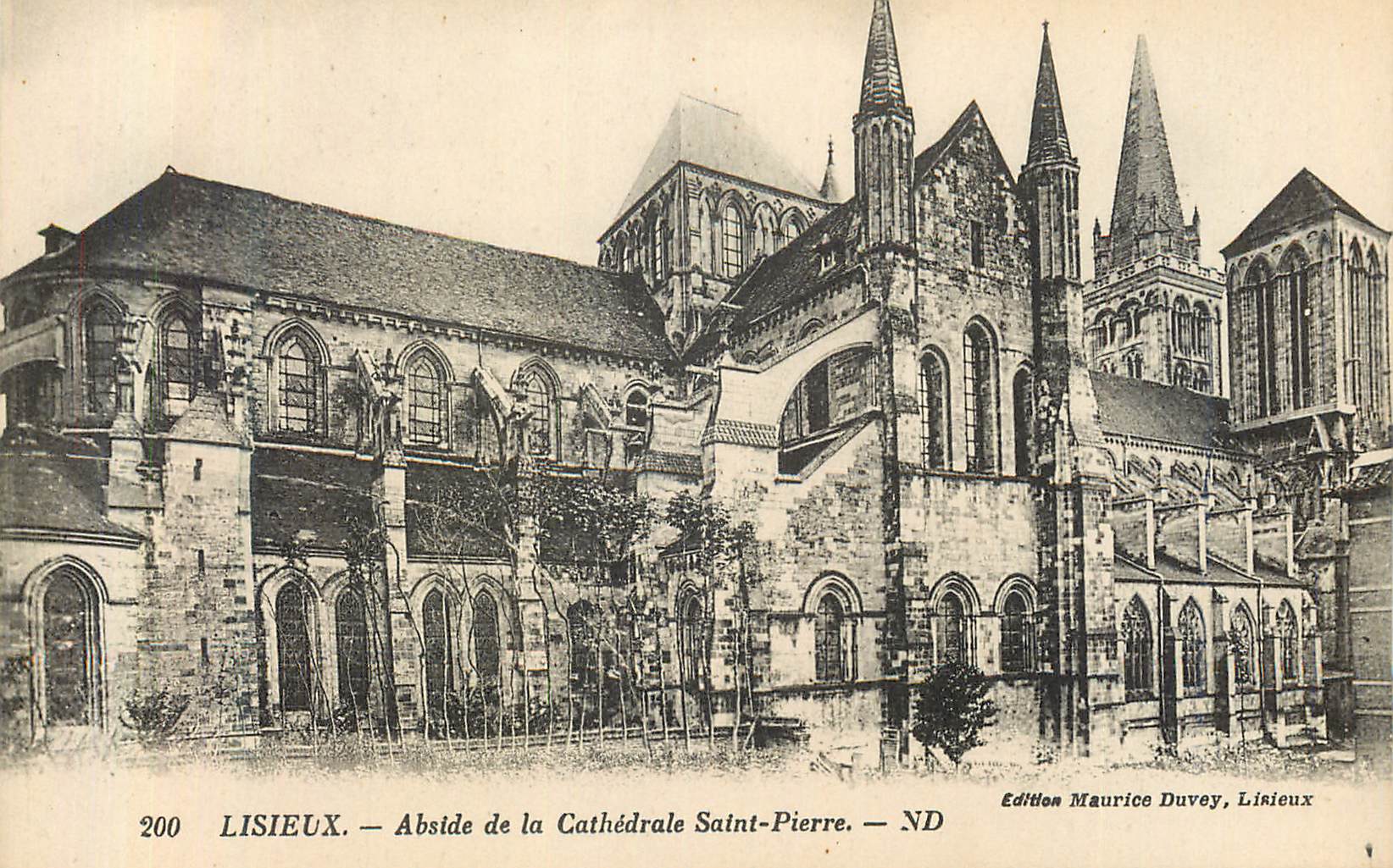 CPA Lisieux Abside de la Cathedrale Saint Pierre 