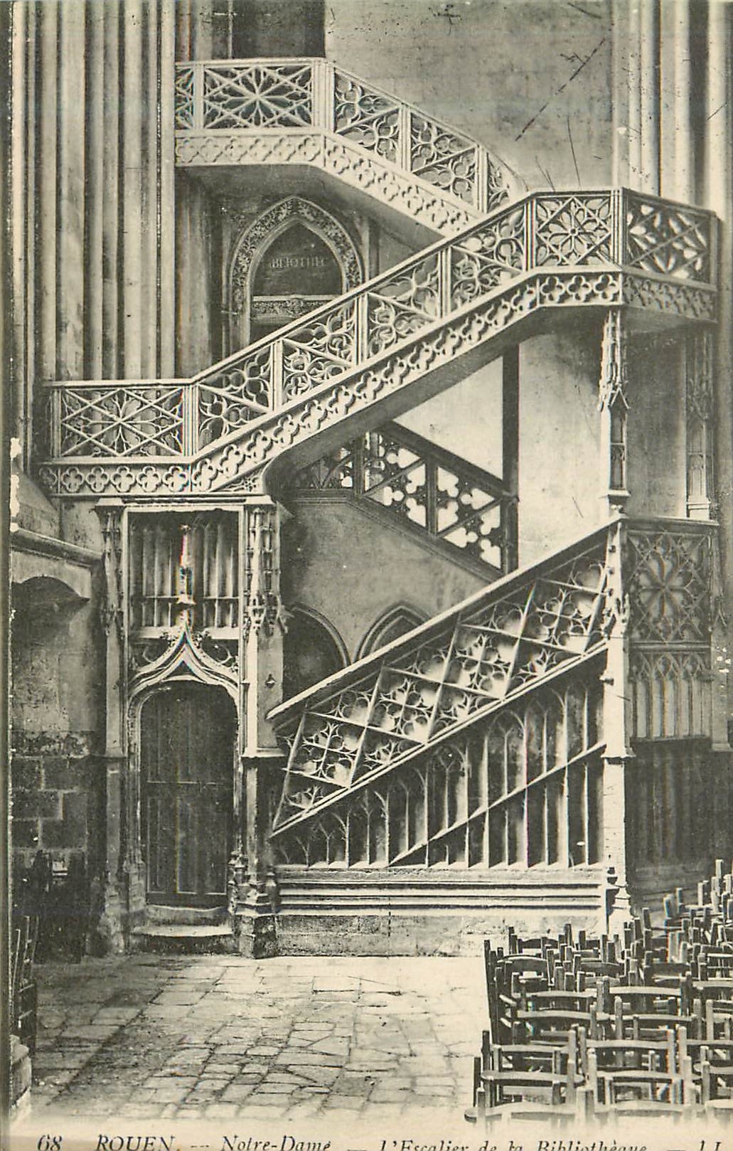 CPA Rouen Notre Dame L Eglise de la Bibliotheque 